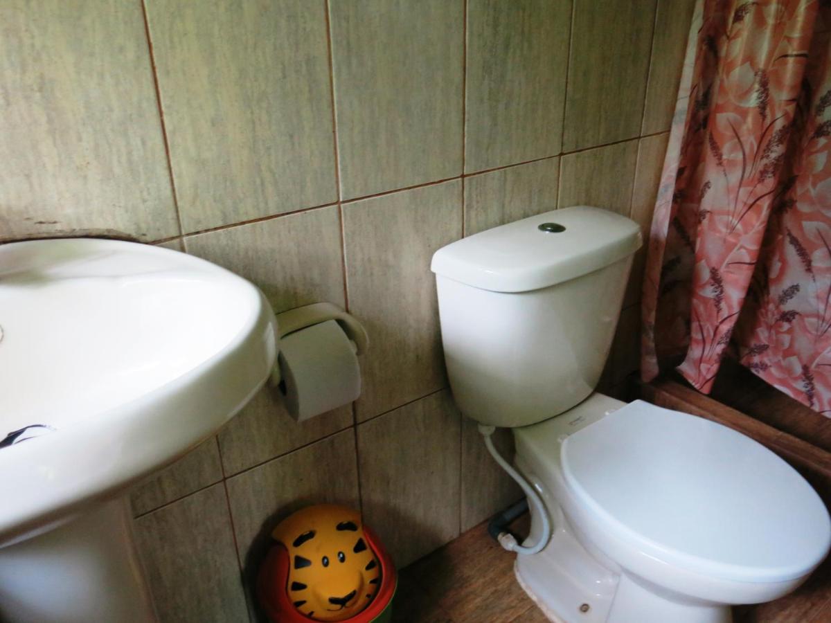 Twin Room with Private Bathroom photo 3