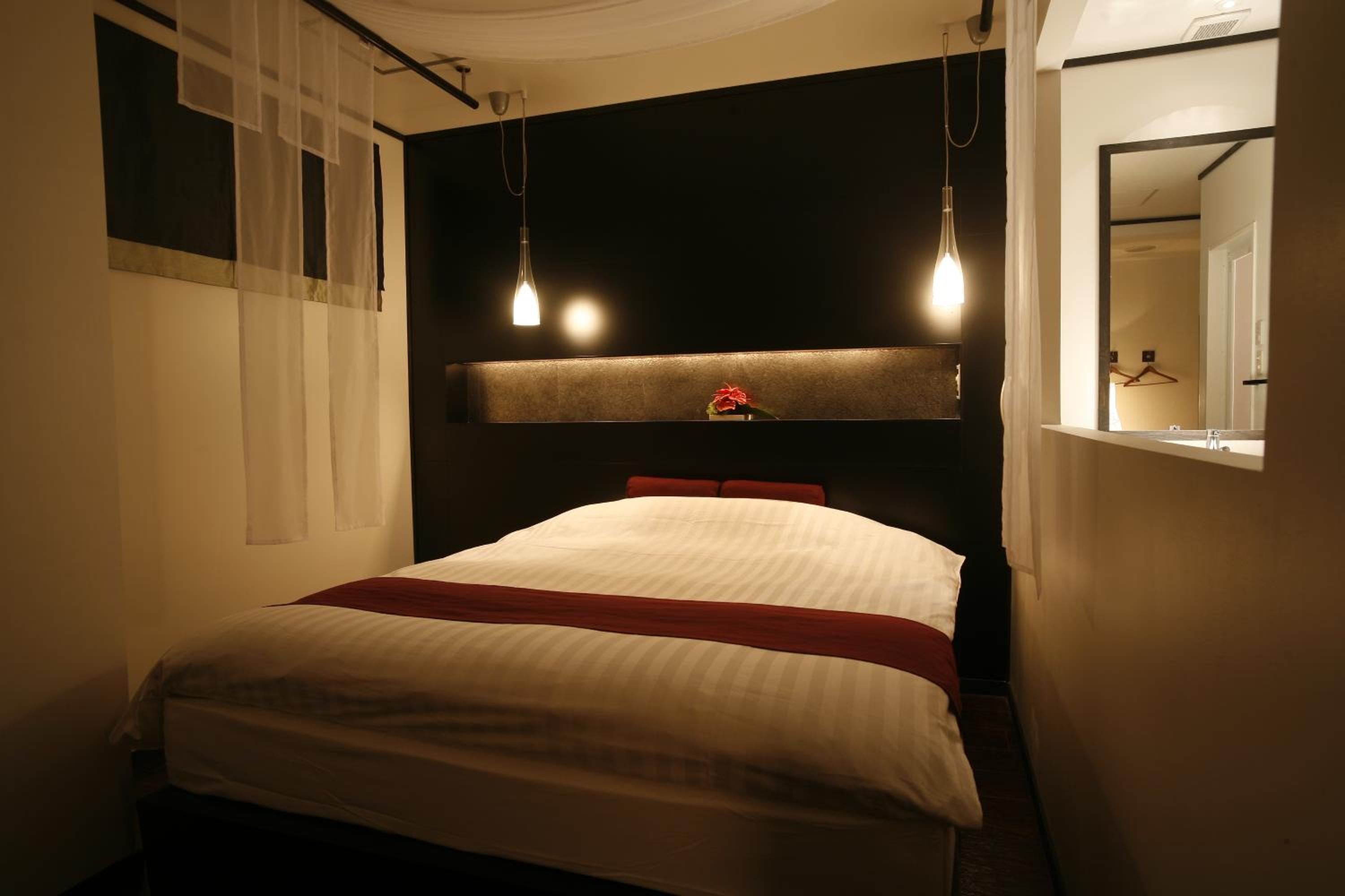 Double Room - Photo 8