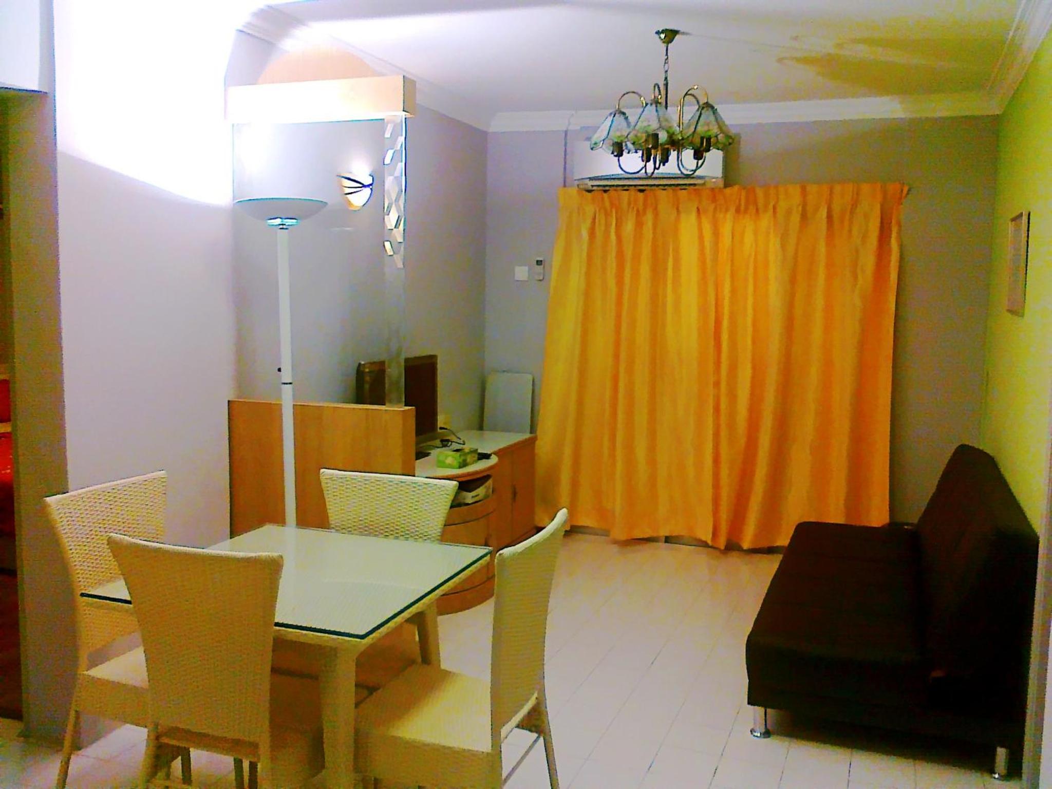 Two-Bedroom Apartment - Photo 2