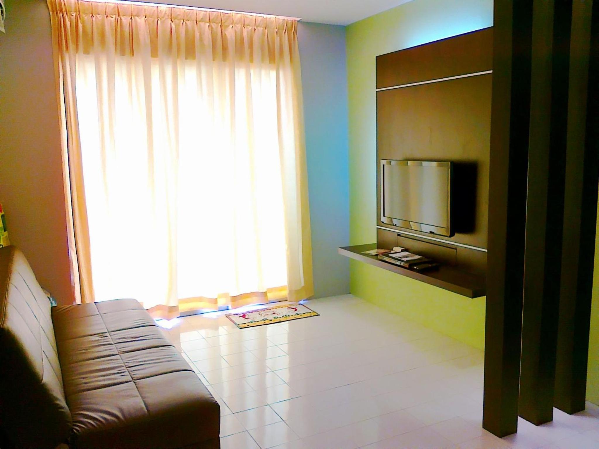 Two-Bedroom Apartment - Photo 5