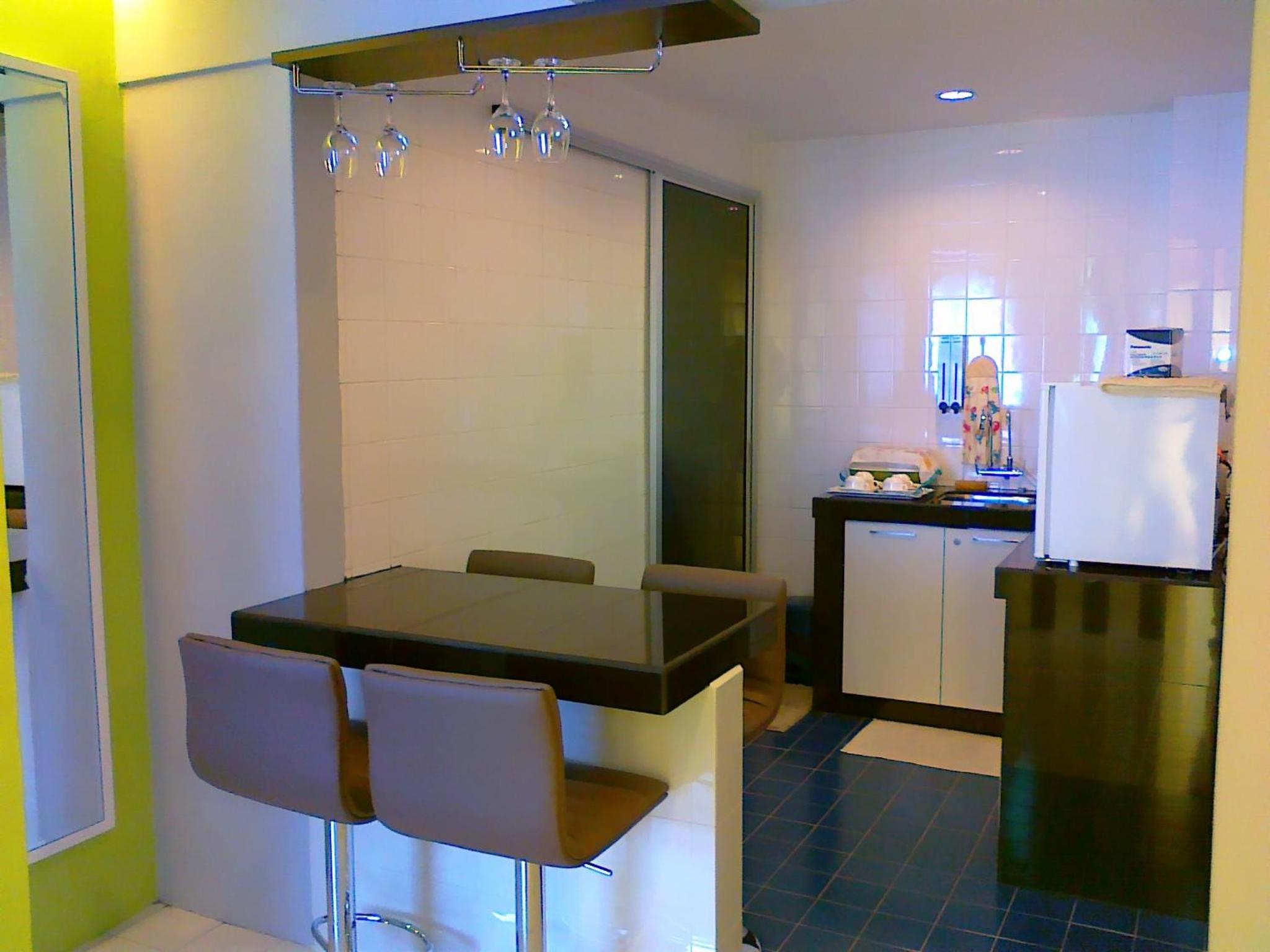 Two-Bedroom Apartment - Photo 8
