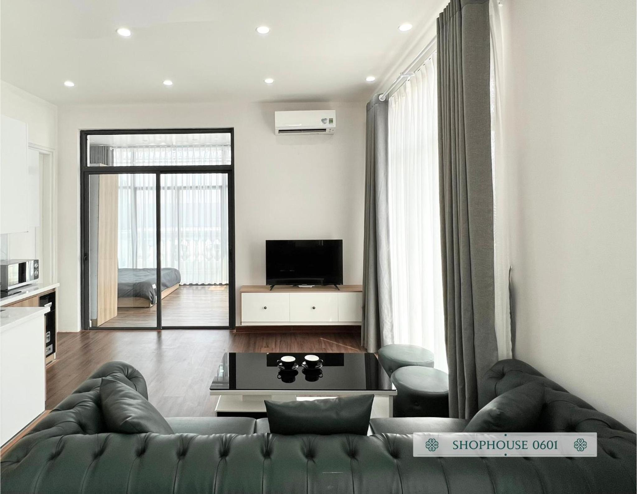 One-Bedroom Apartment with Balcony photo 1