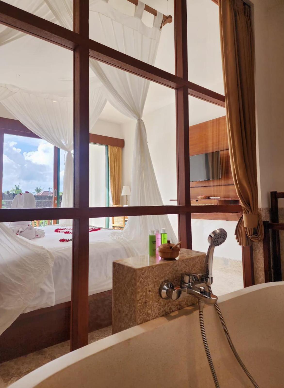 Sabana Bliss with Pool View - Photo 4