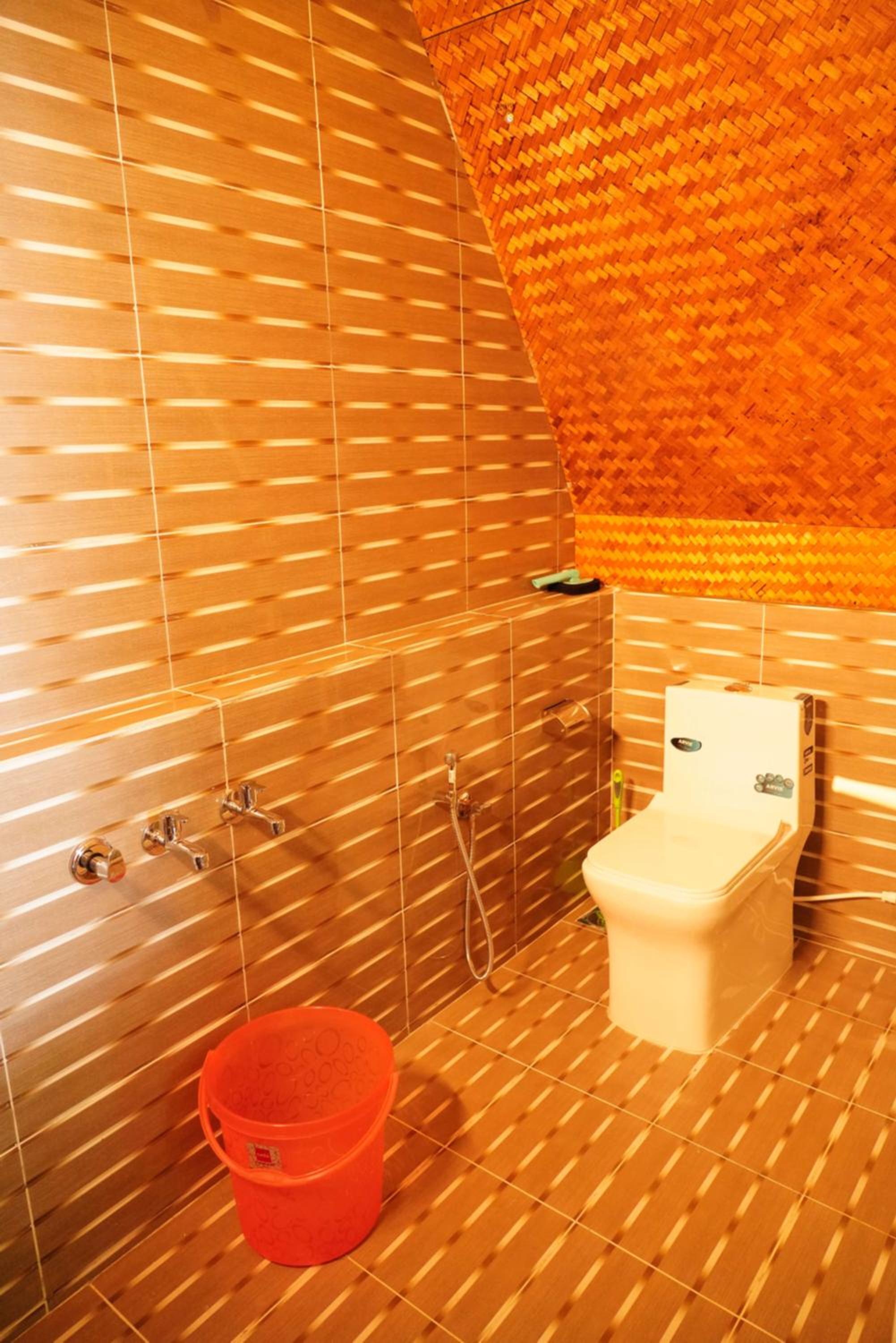 Deluxe Room (2 Adults + 1 Child) photo 1