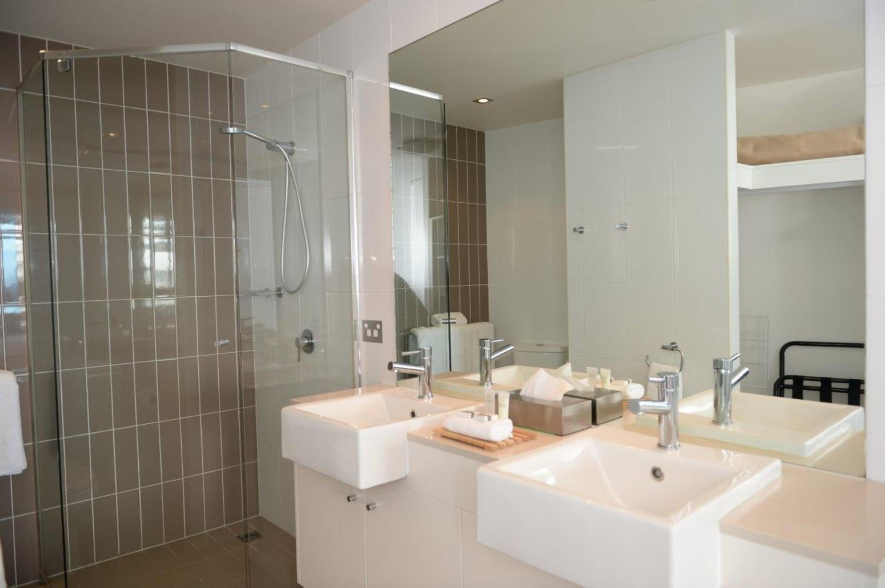 Three-Bedroom Apartment - Penthouse photo 2