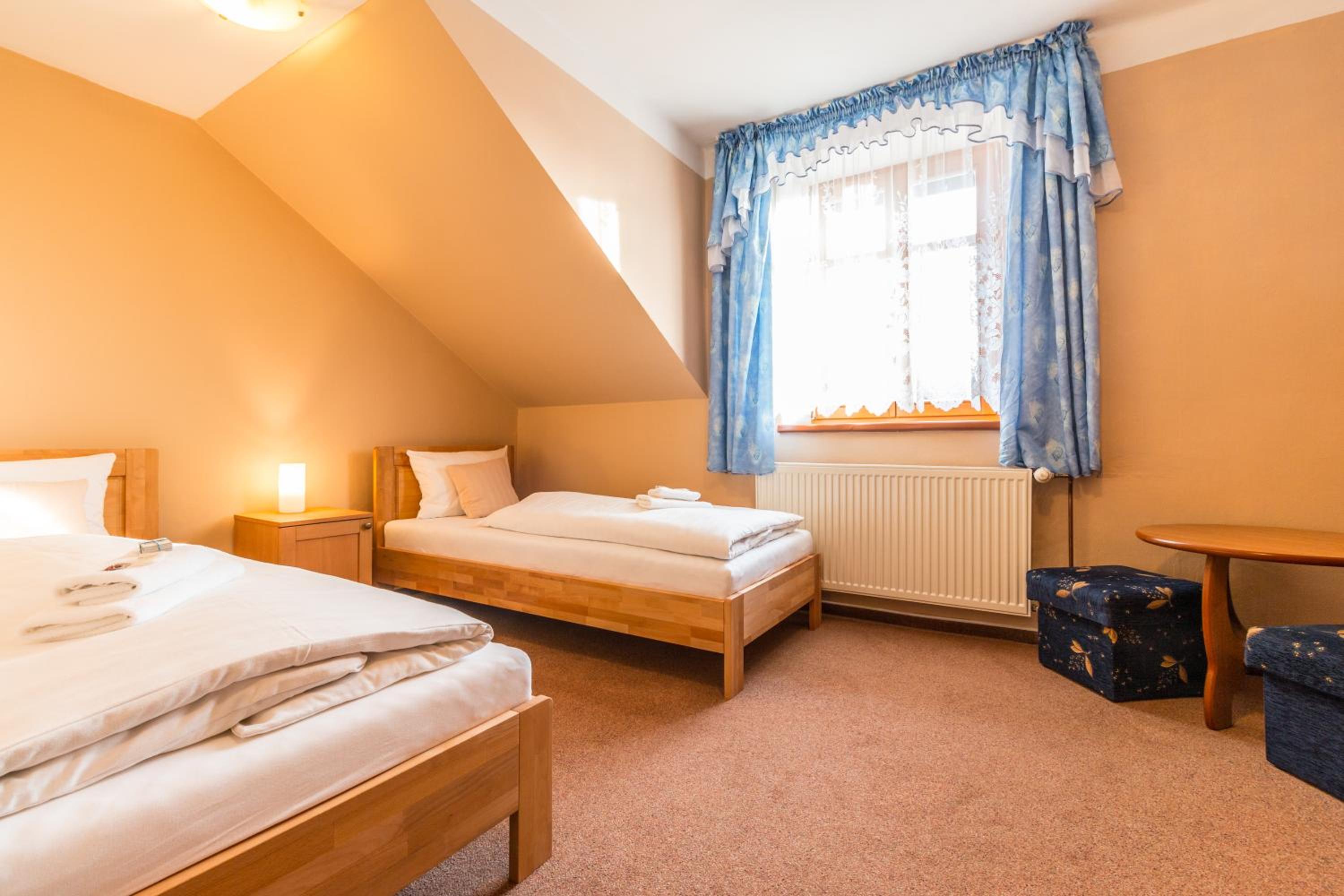 Comfort Triple Room with Shower