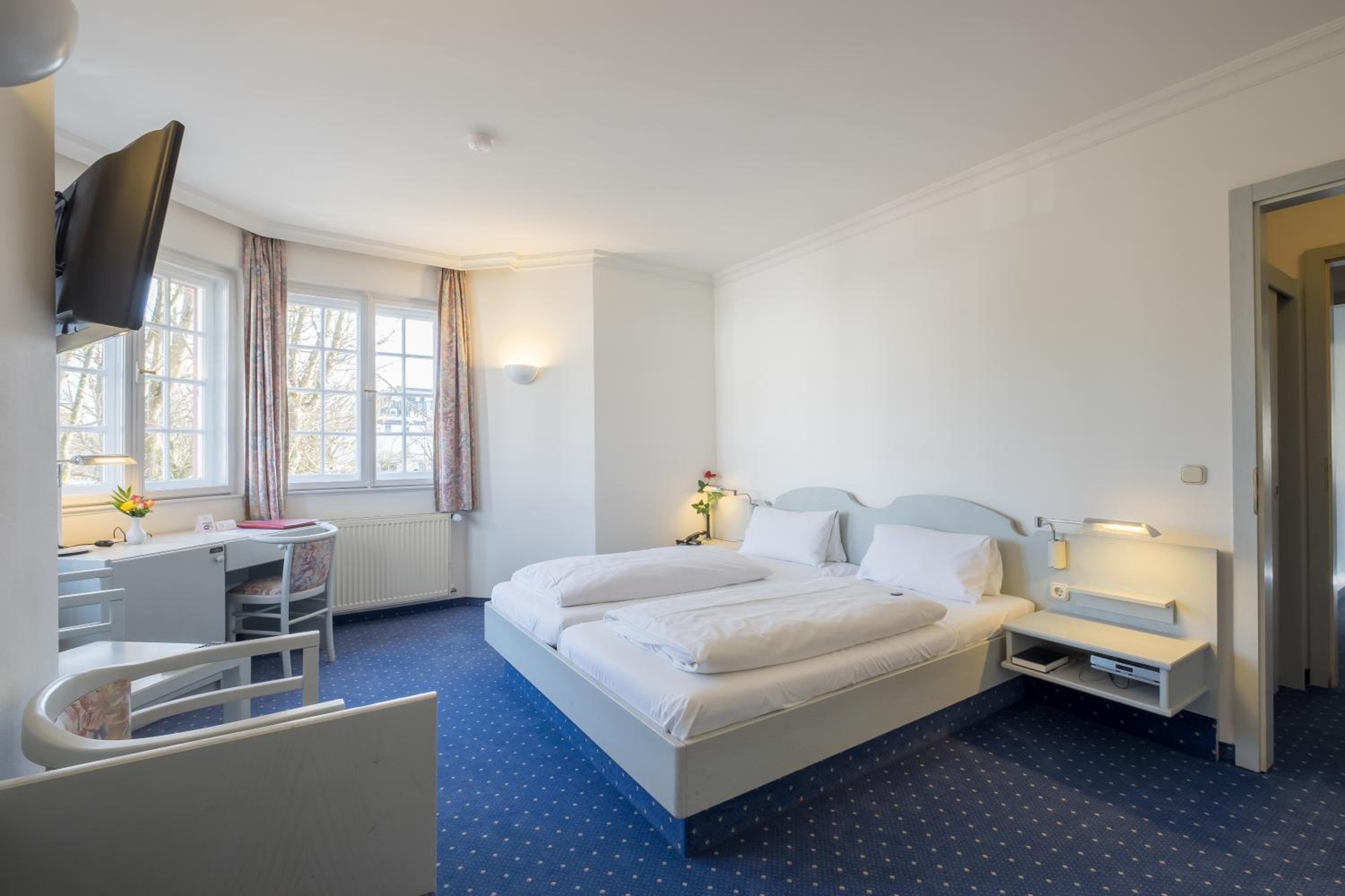Double Room - Photo 2