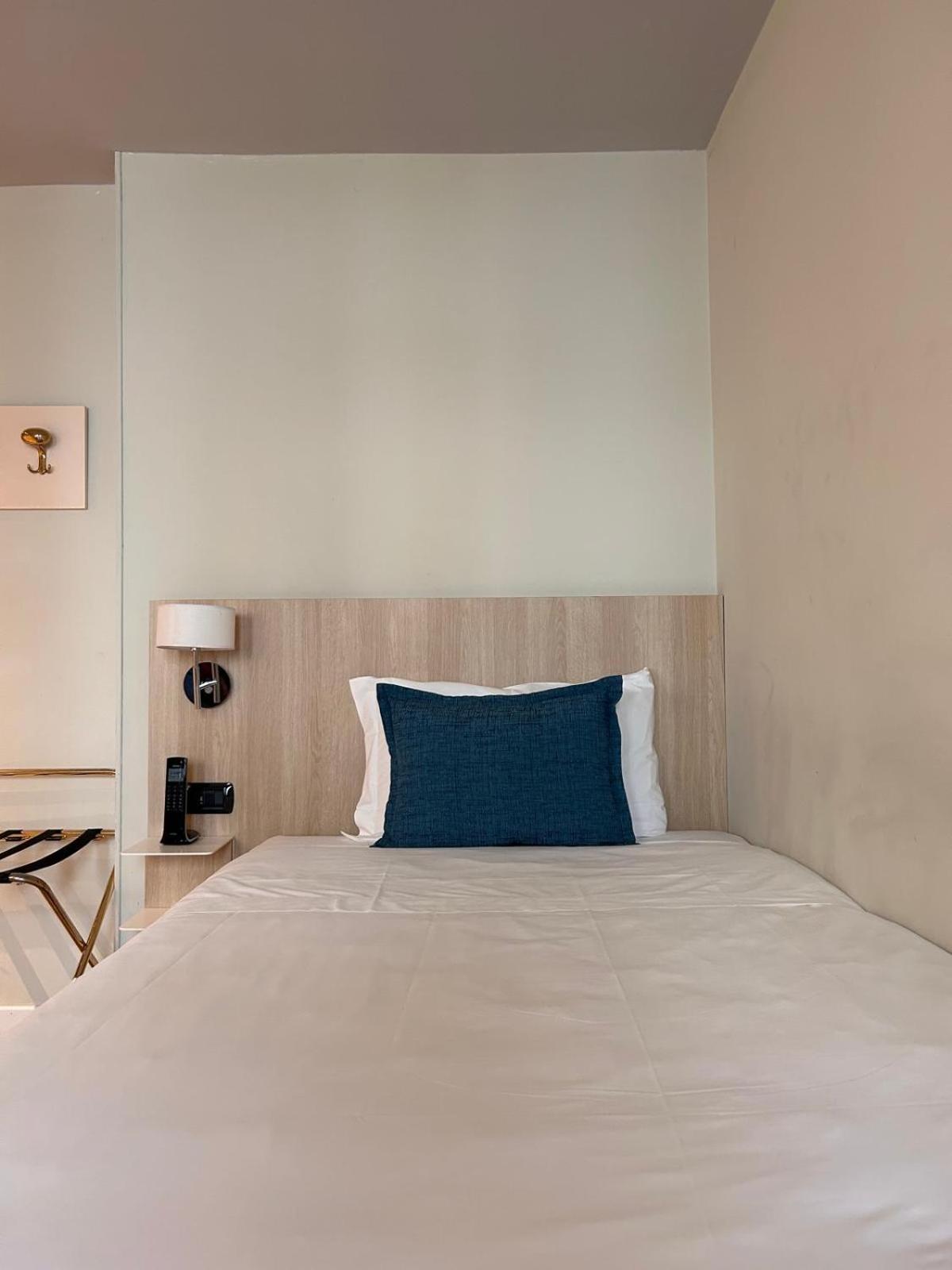 Classic Single Room