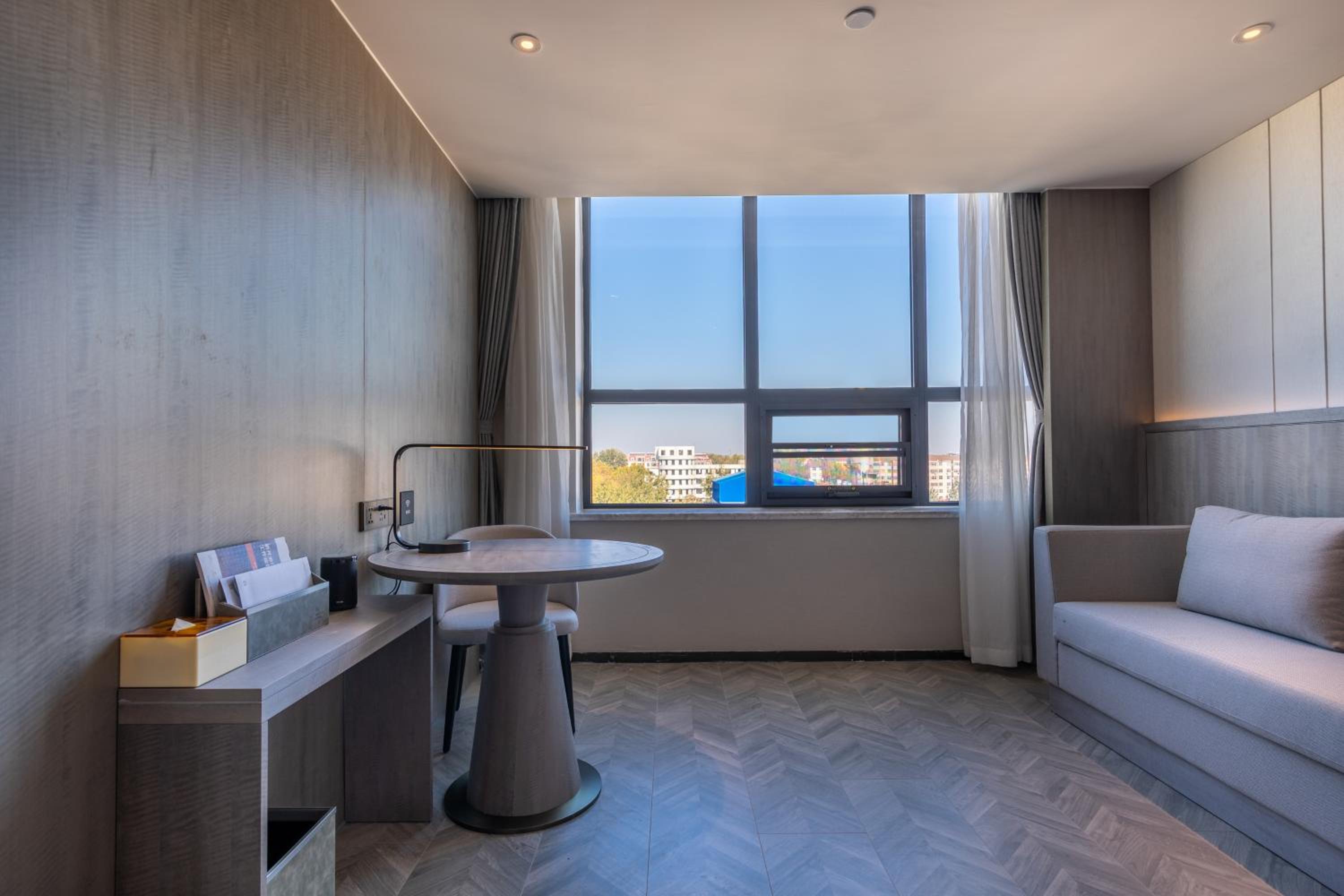 Elegant Intelligent Double Room photo 1