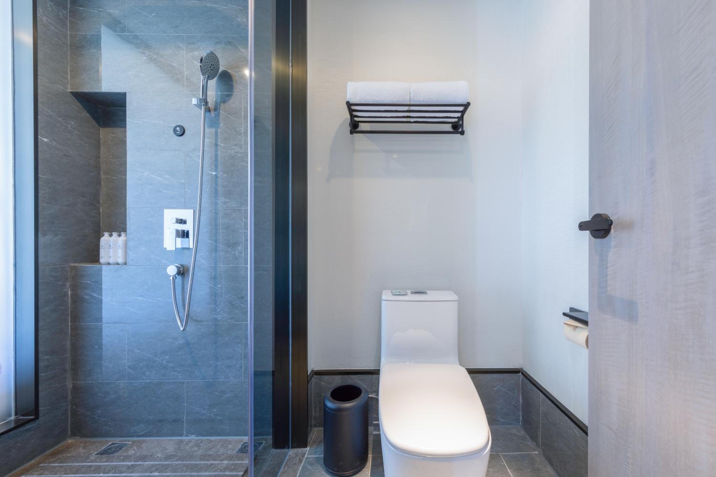 Elegant Suite photo 3