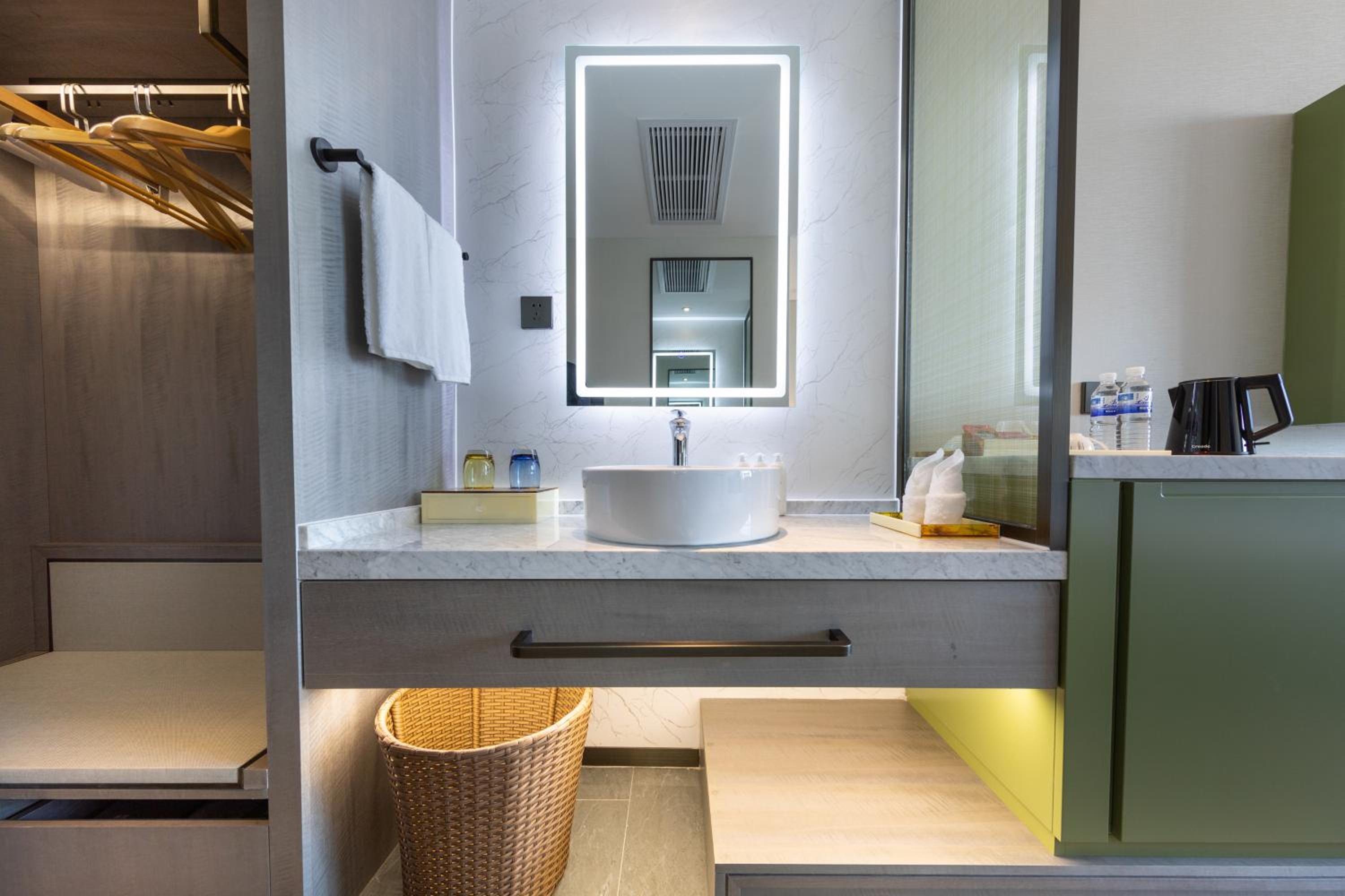 Elegant Intelligent Double Room photo 2
