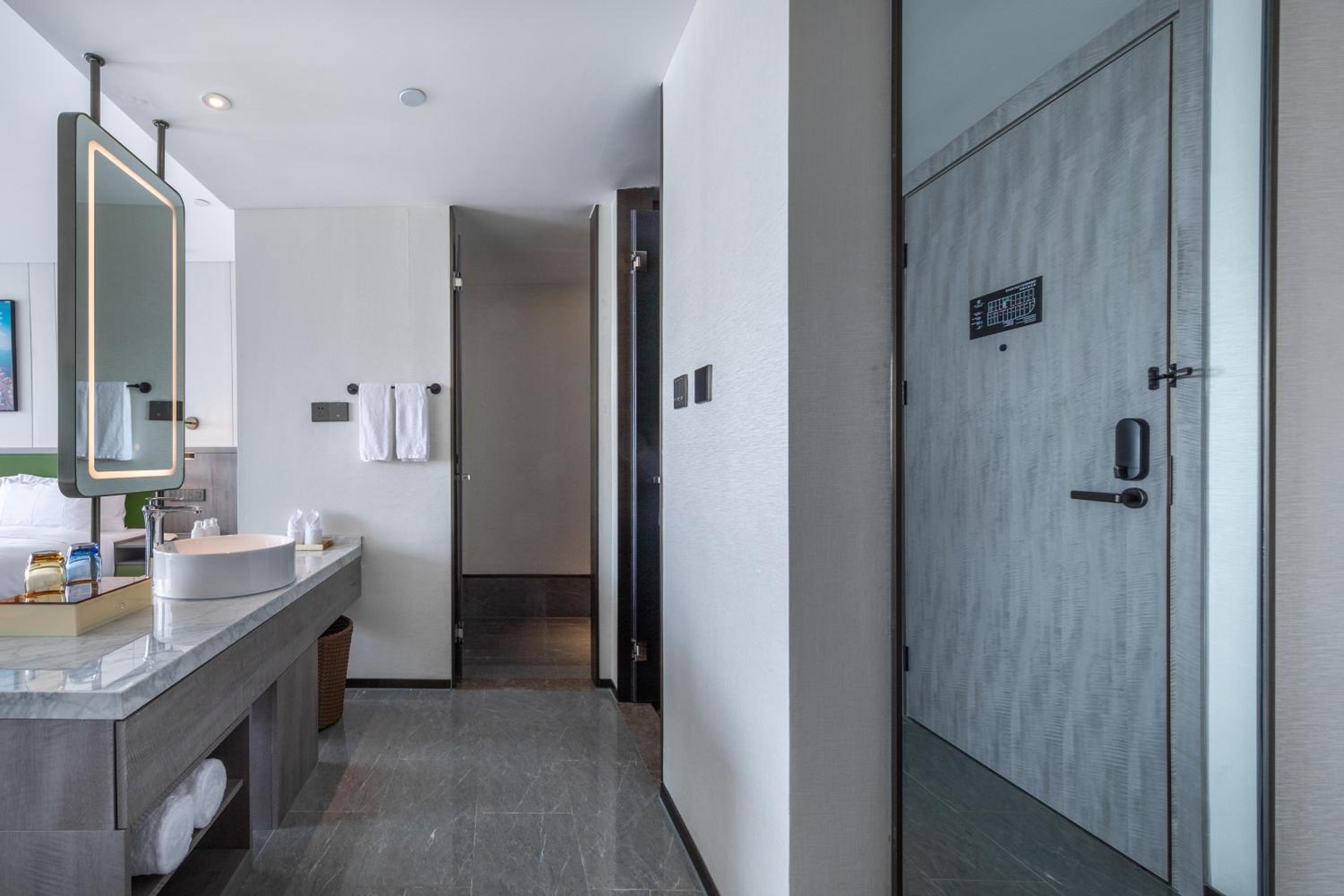 Elegant Double Room photo 2