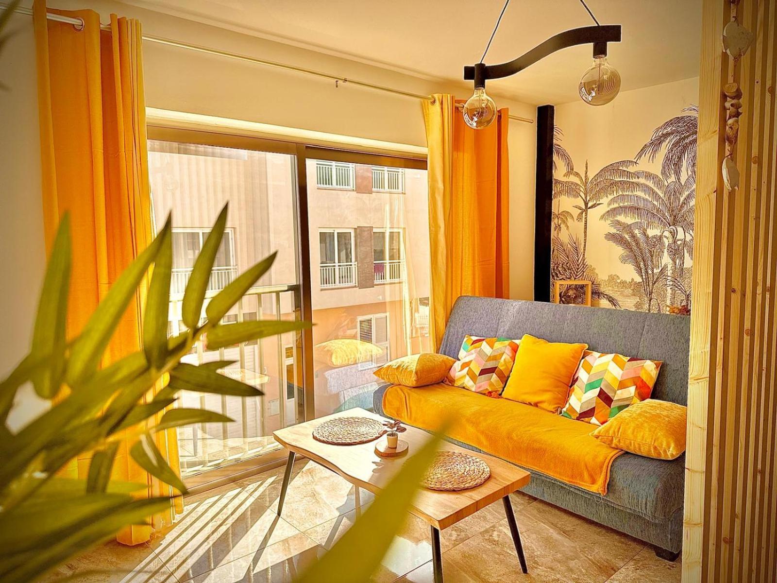 Deluxe Apartment photo 2