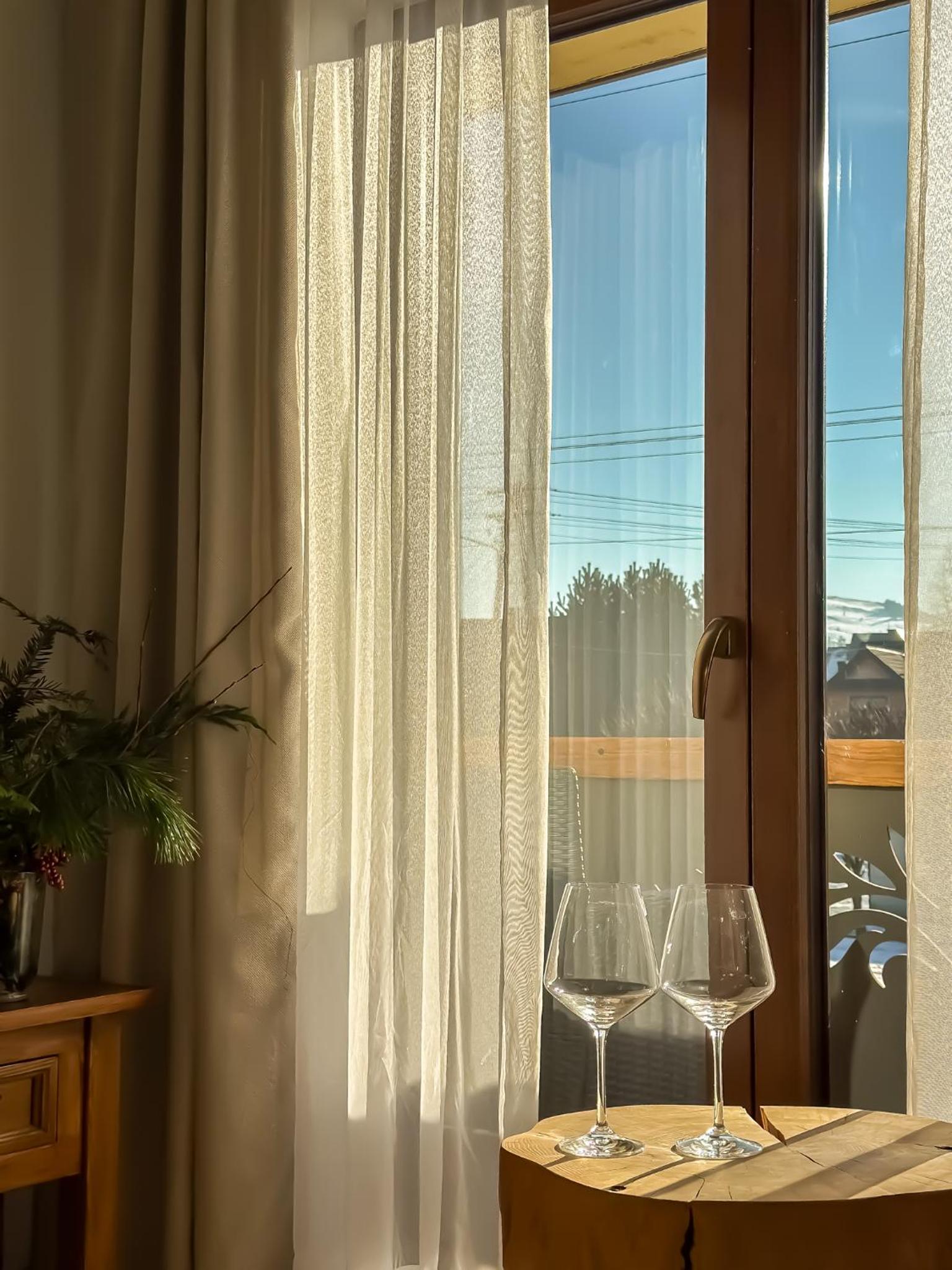 Studio Apartment - Photo 1