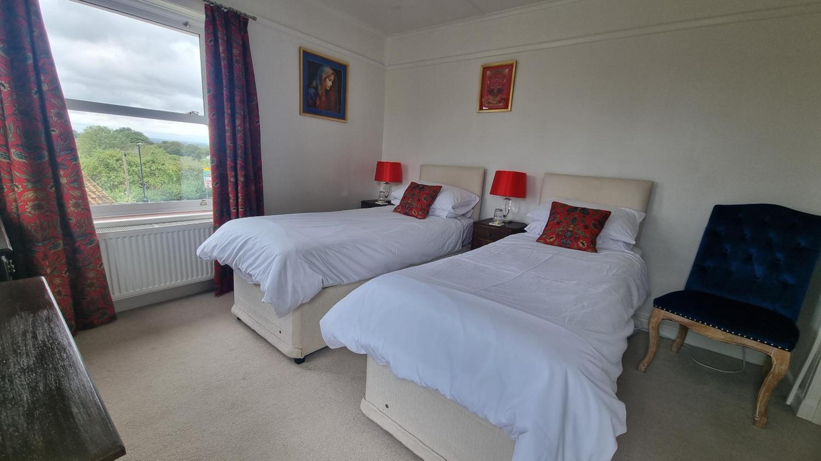 Double or Twin Room with Private Bathroom