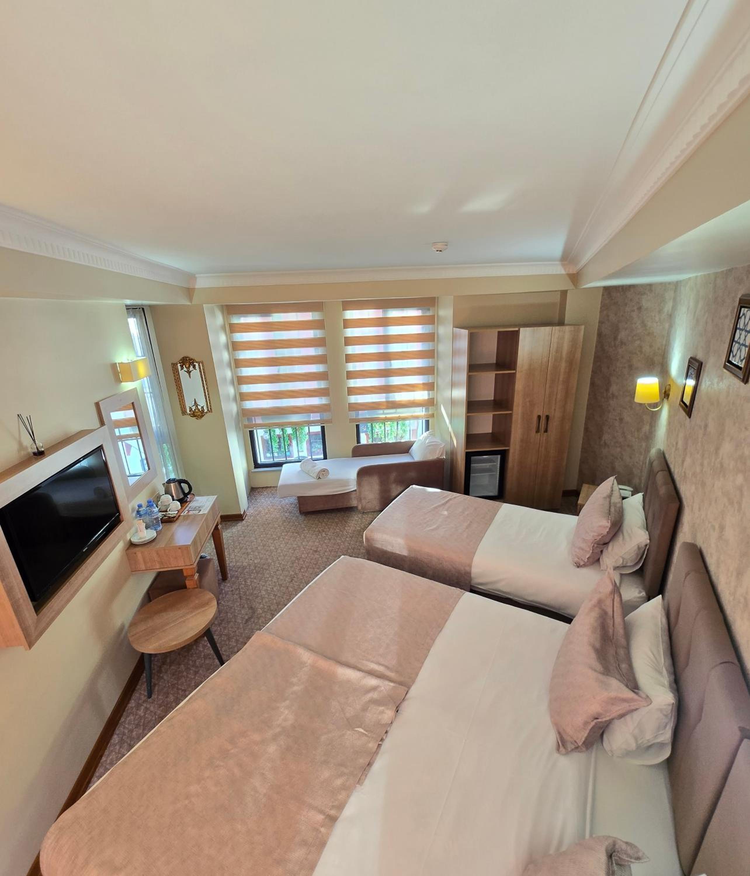 Quadruple Room photo 2