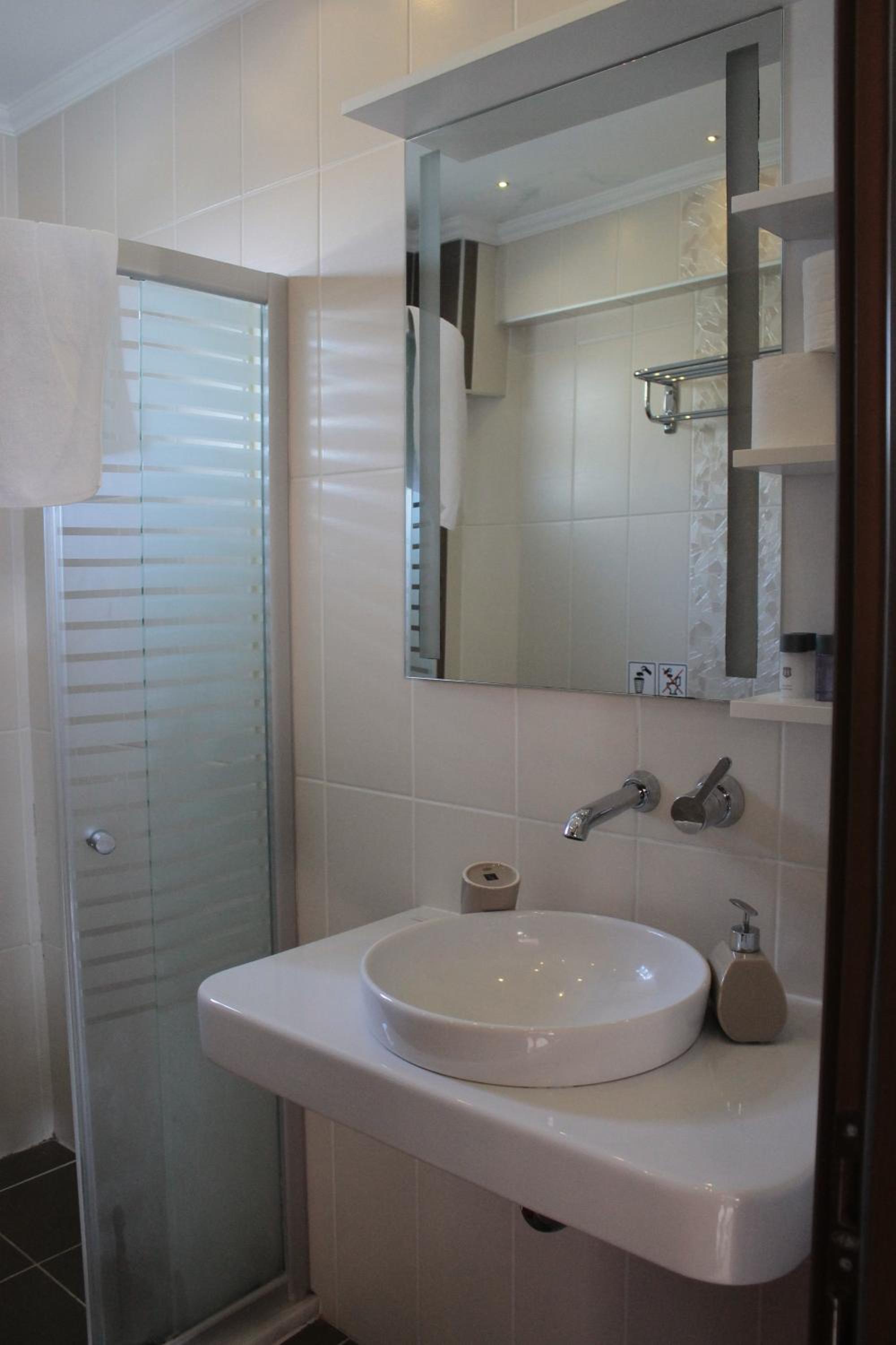 Double Or Twin Room photo 3