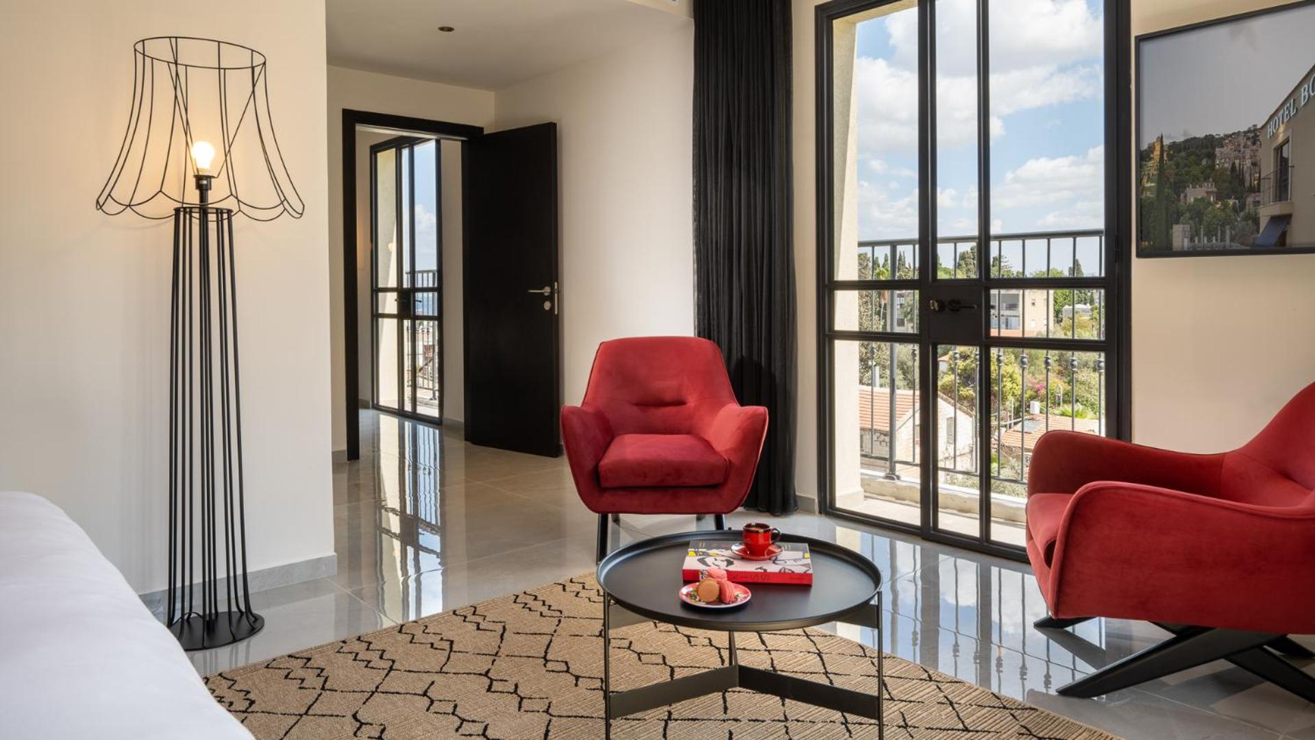 Colony Suite