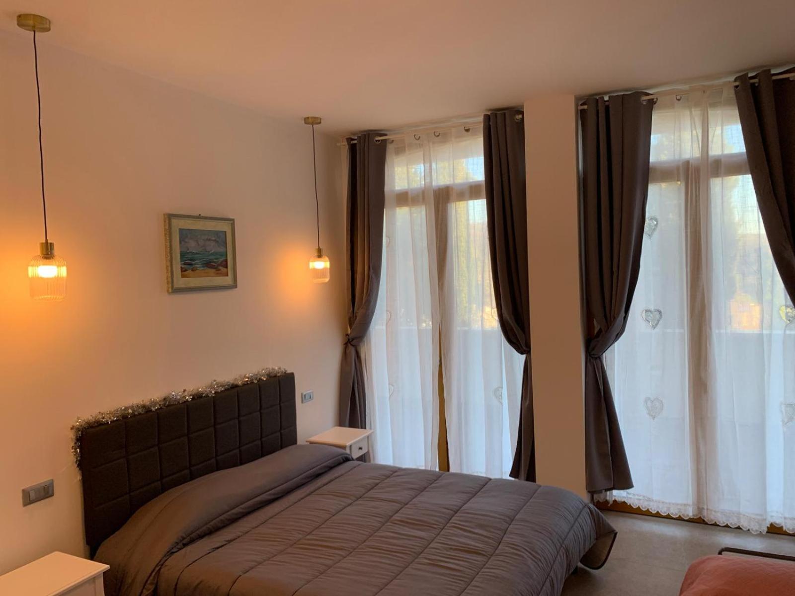 Deluxe Double Room with Balcony photo 1