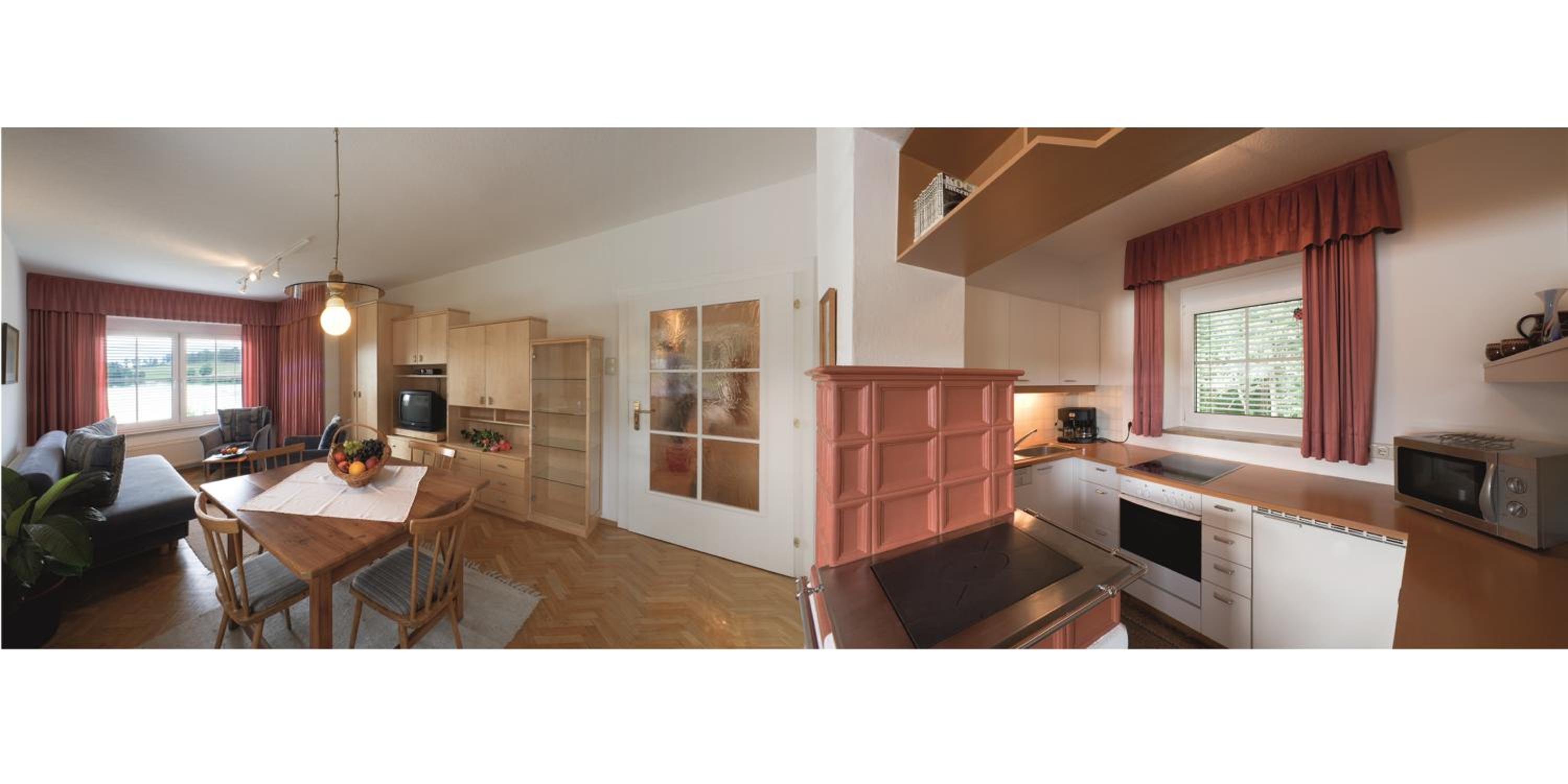 Three-Bedroom Apartment with Balcony and Lake View photo 1