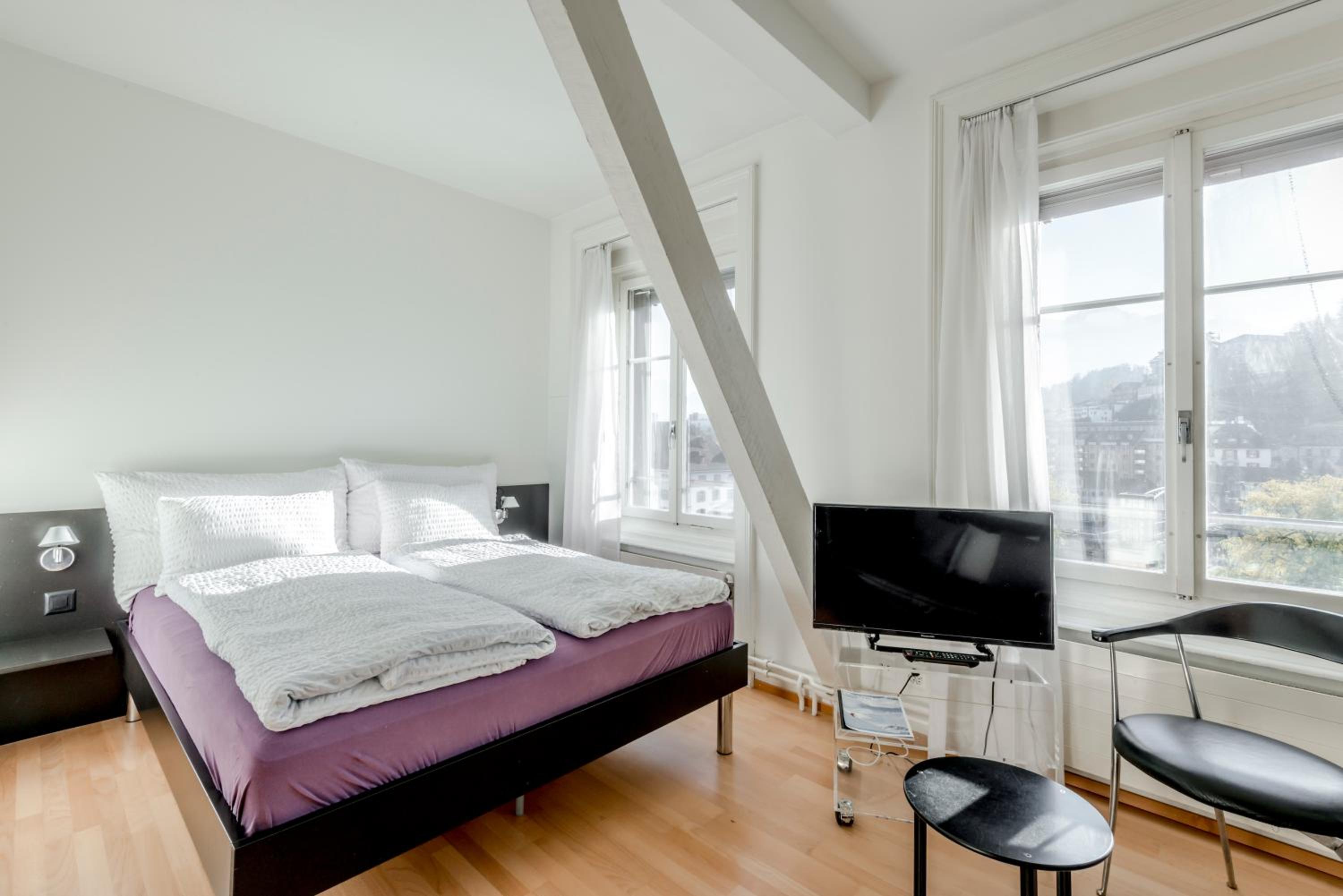 Quadruple Room with River and Mountain View photo 1