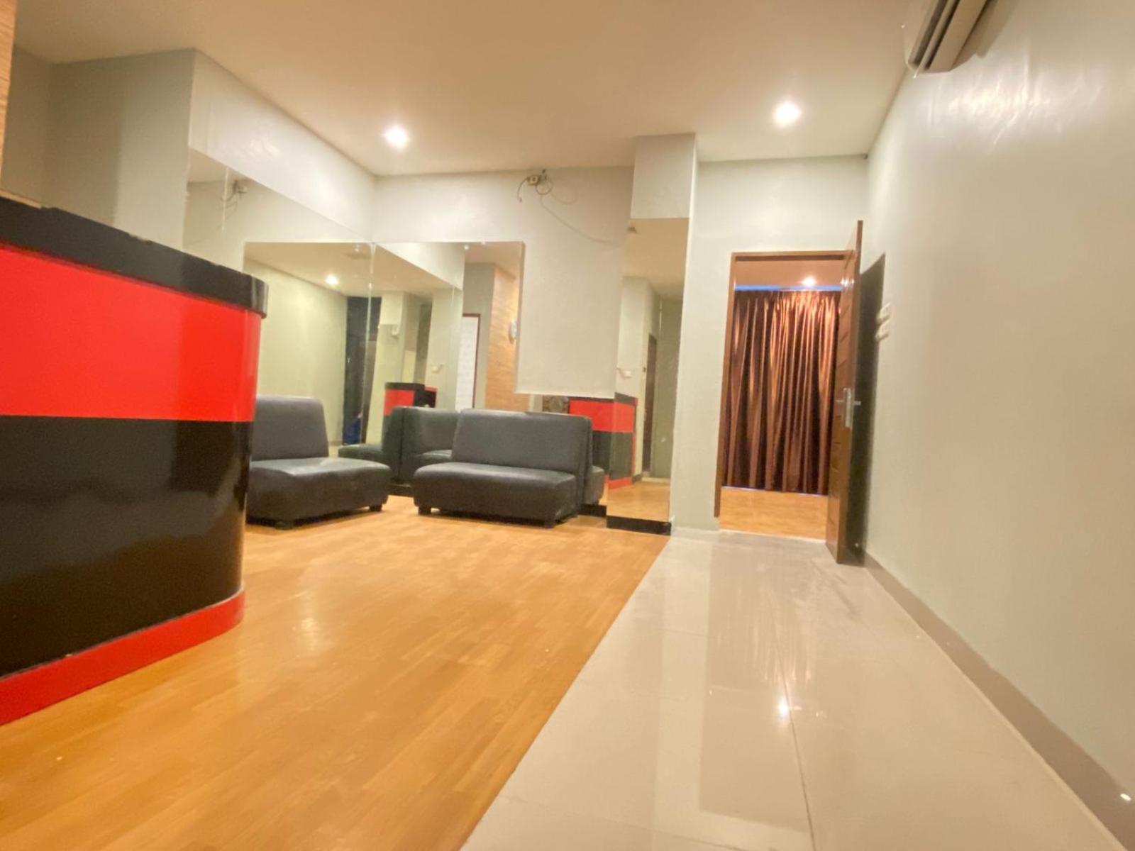 Two-Bedroom Suite - Photo 3