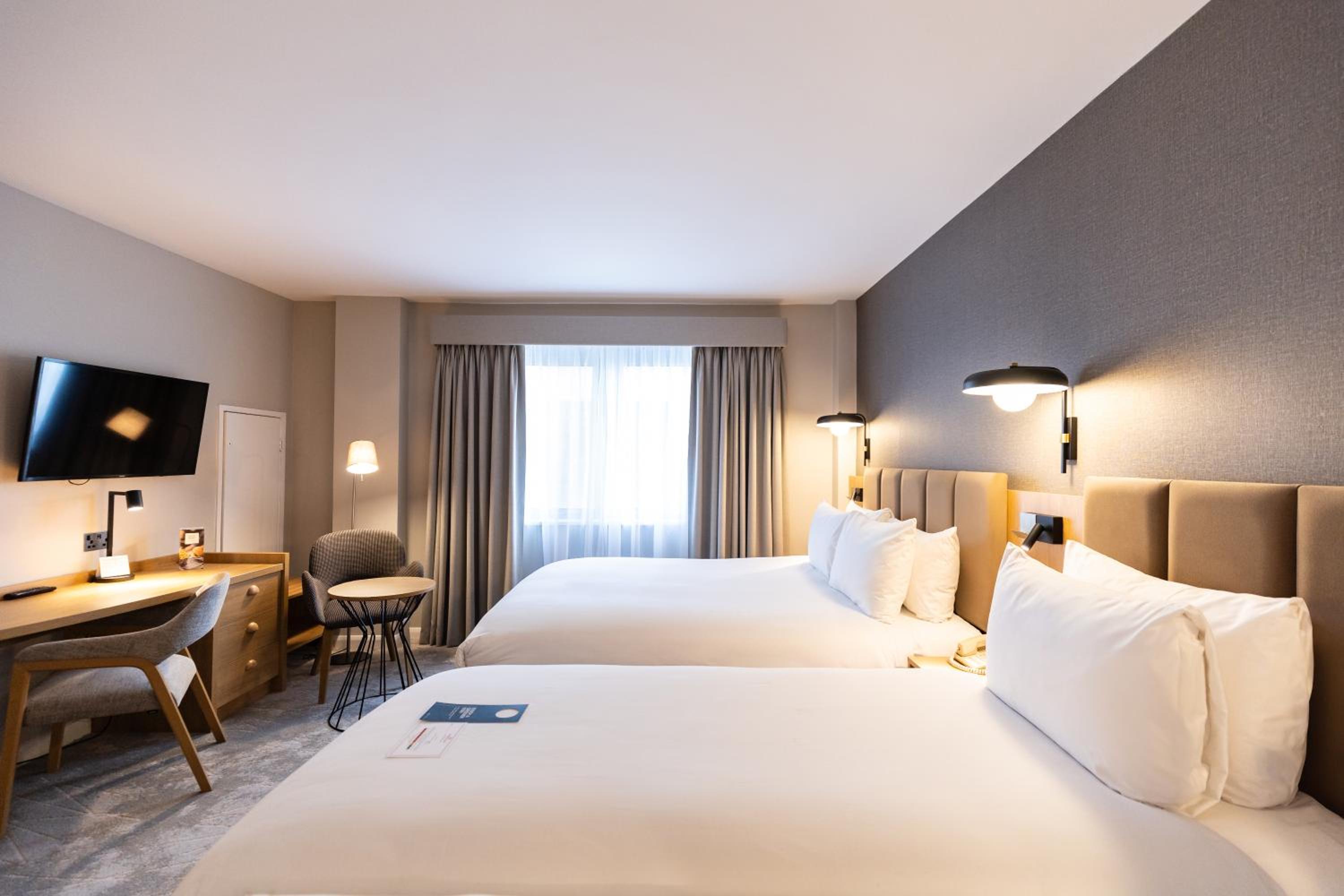 Premium Double Room with Two Double Beds - Photo 1