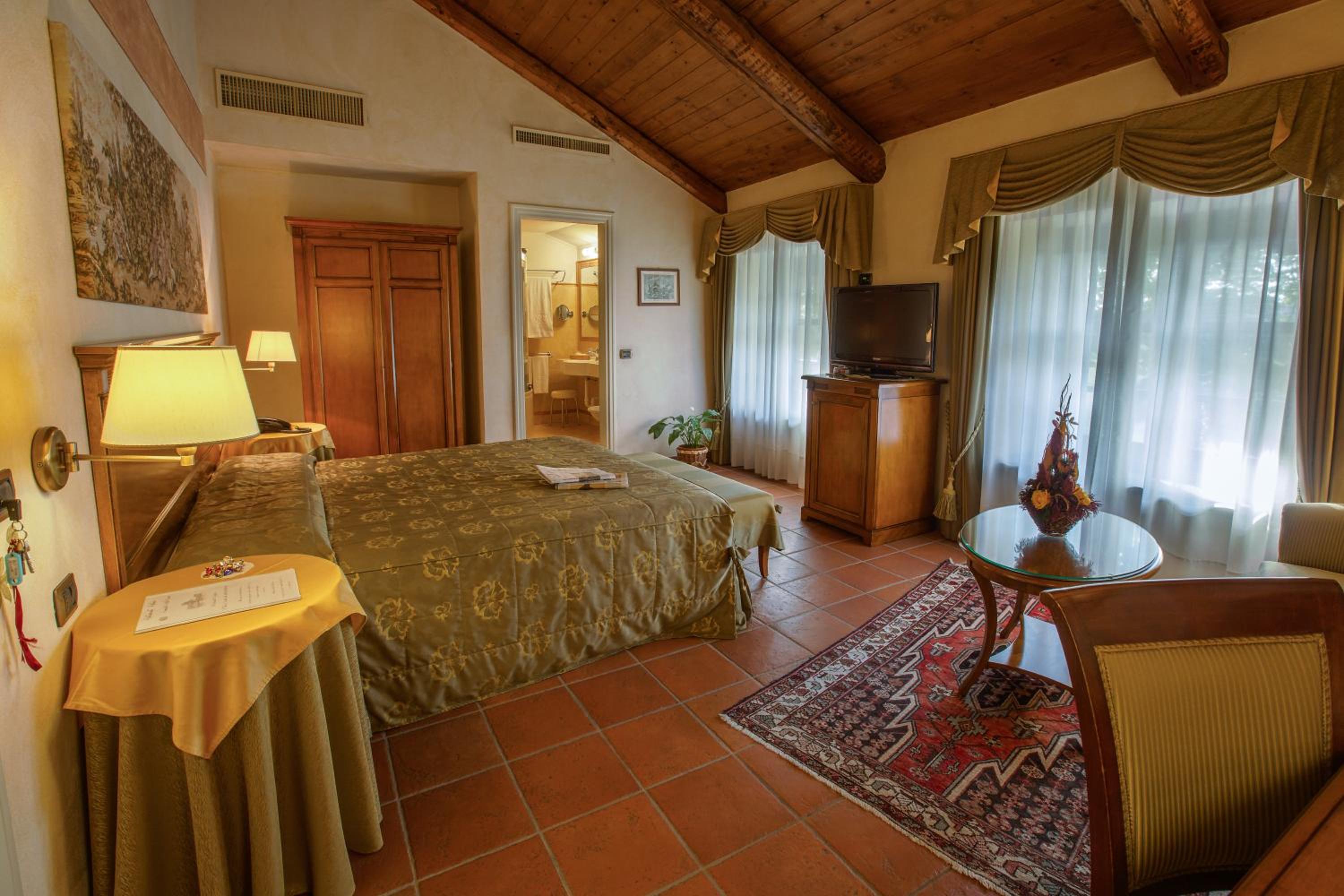 Executive Double Room - Photo 3
