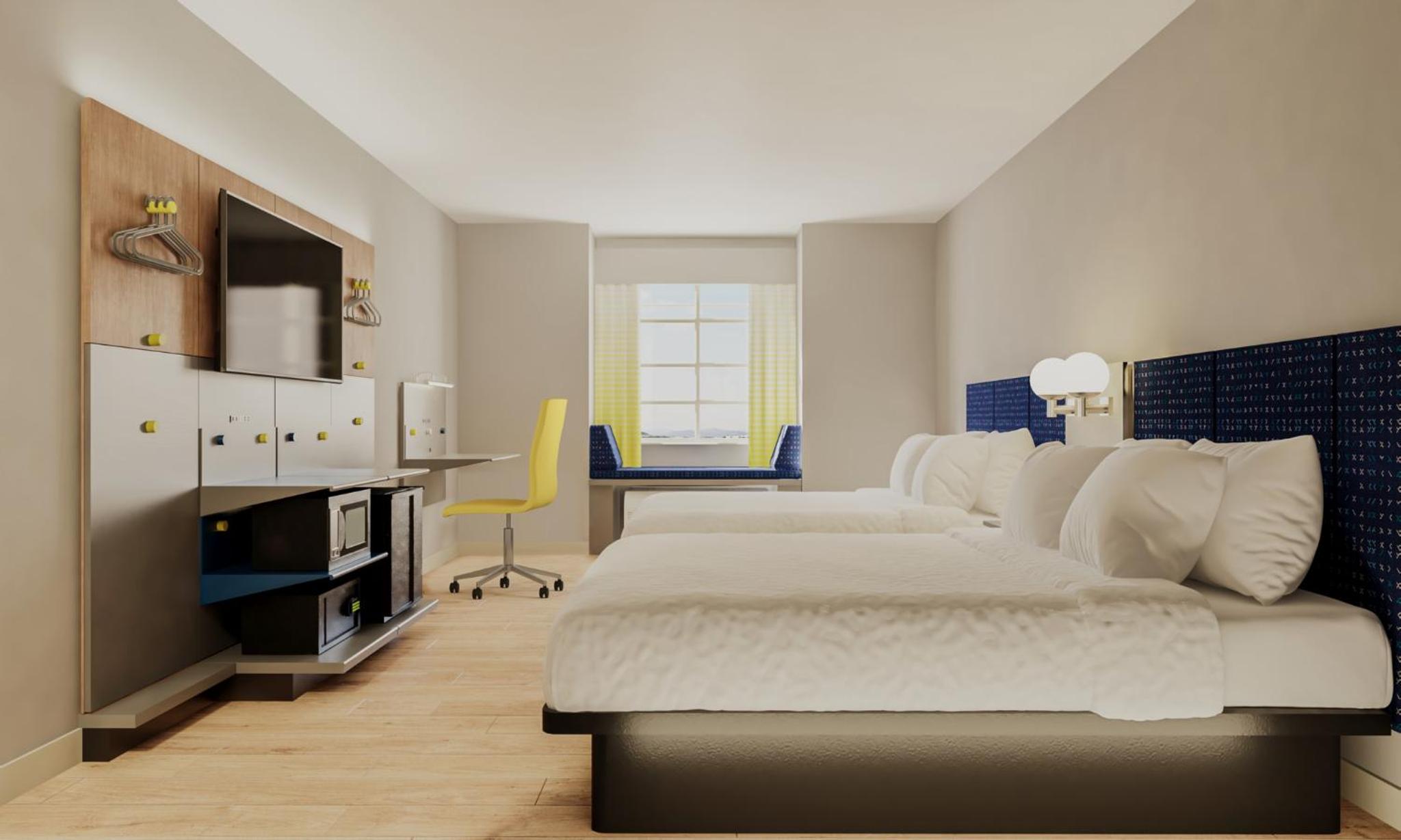 Queen Room with Two Queen Beds - Non-Smoking - Photo 1