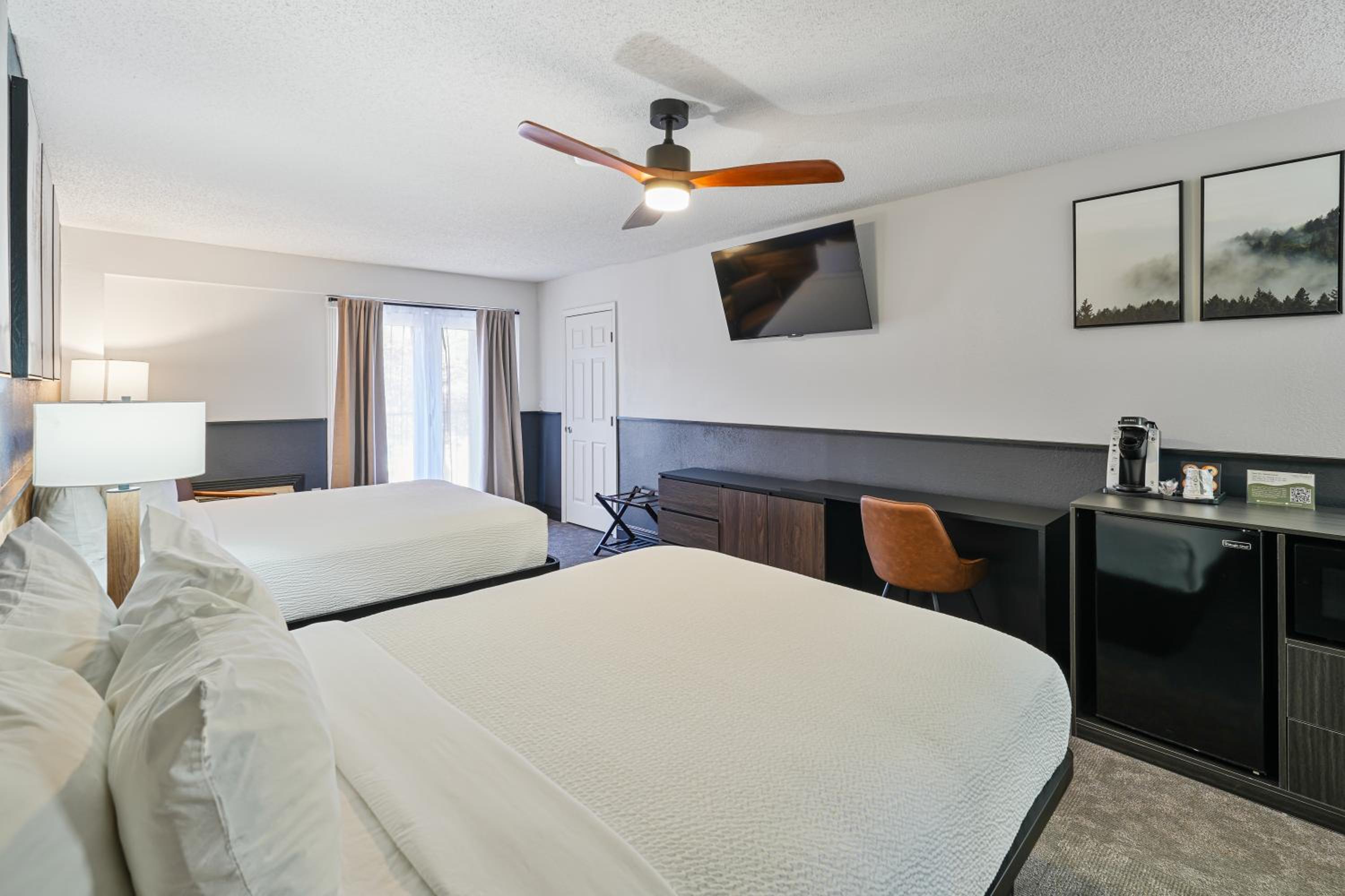 Deluxe Queen Room photo 3