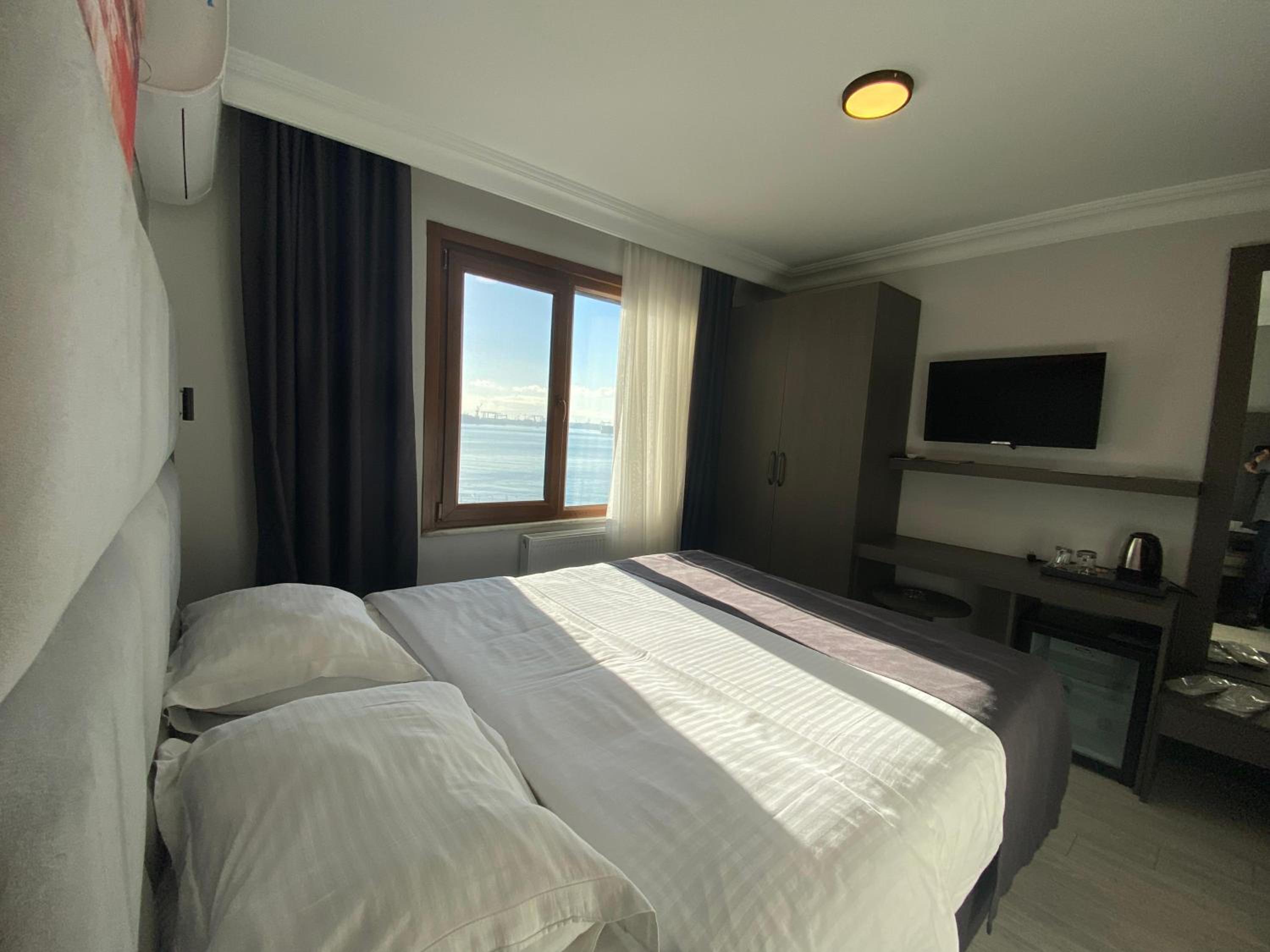 Economy Double Room - Photo 2