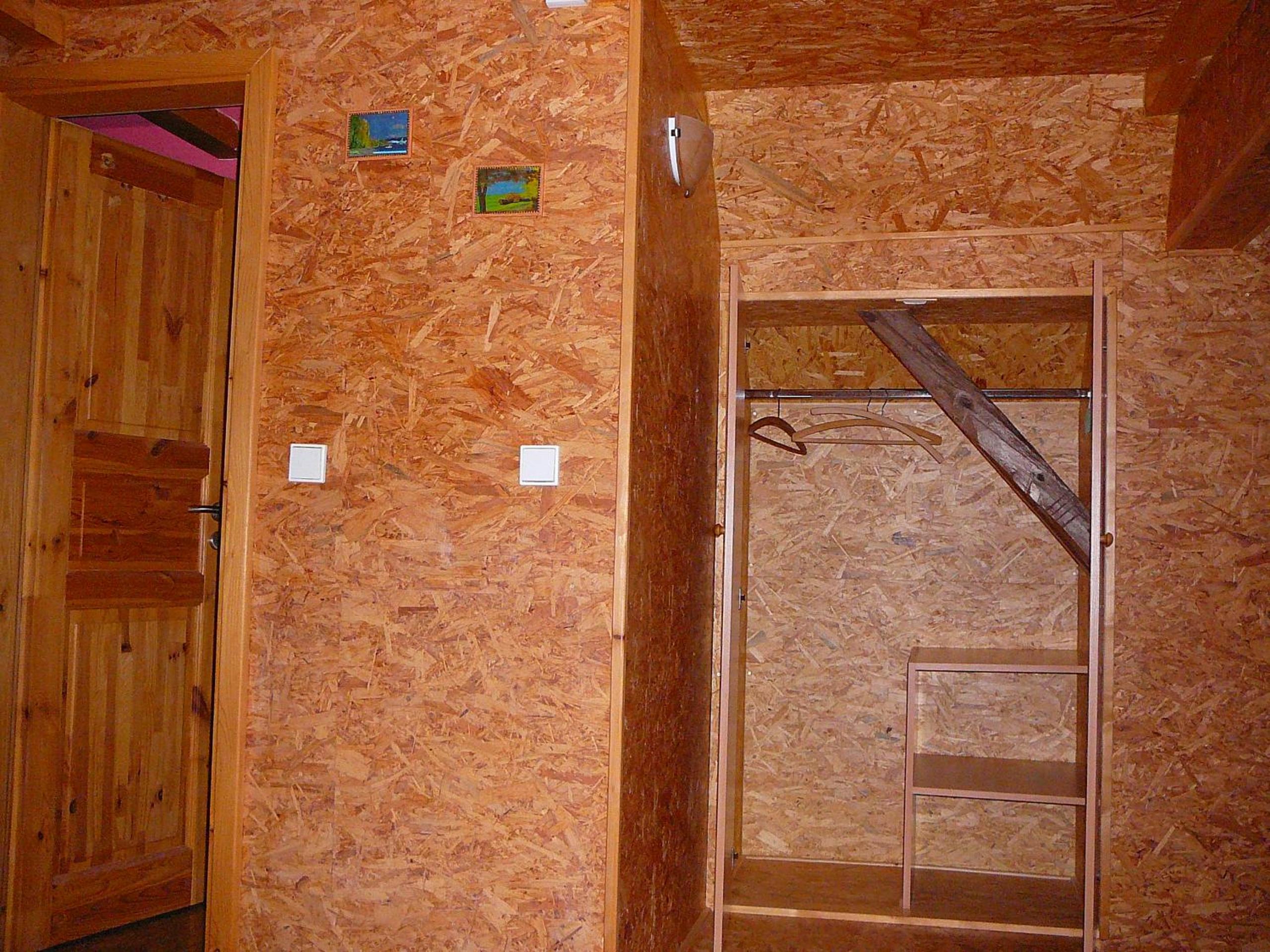 Double Room with Private Bathroom - Photo 8