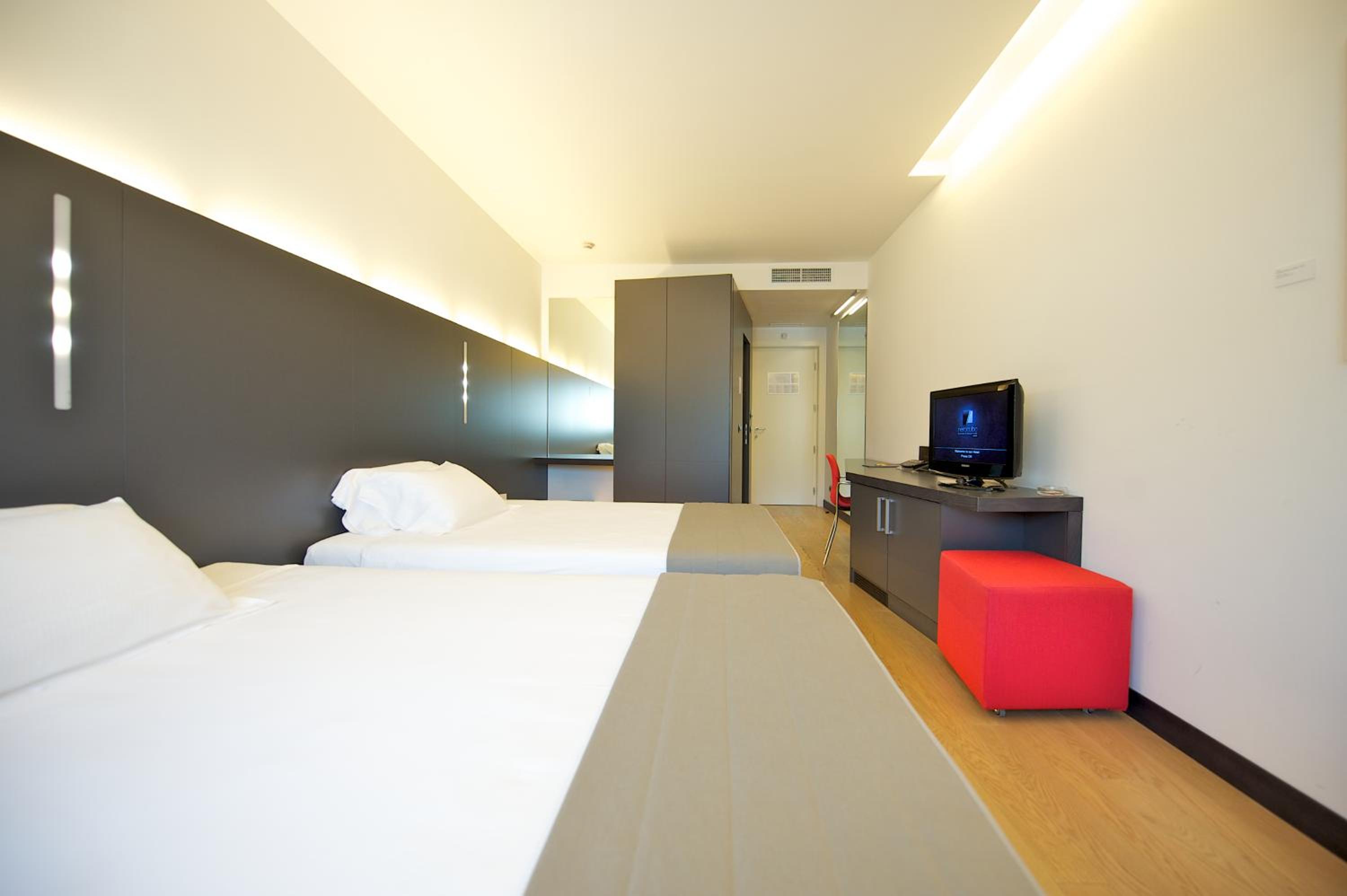 Family Room with Two Queen Beds - Photo 1
