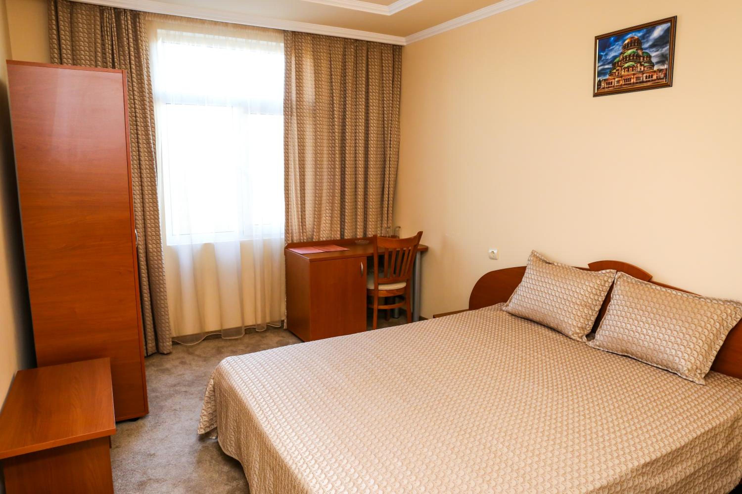 Double or Twin Room - Photo 1