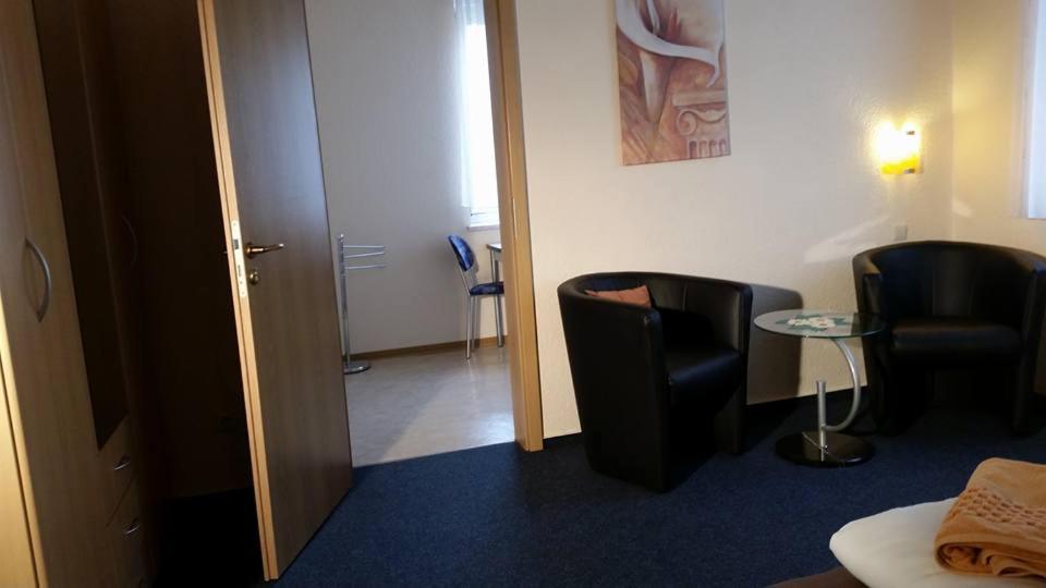 Large Double Room photo 2