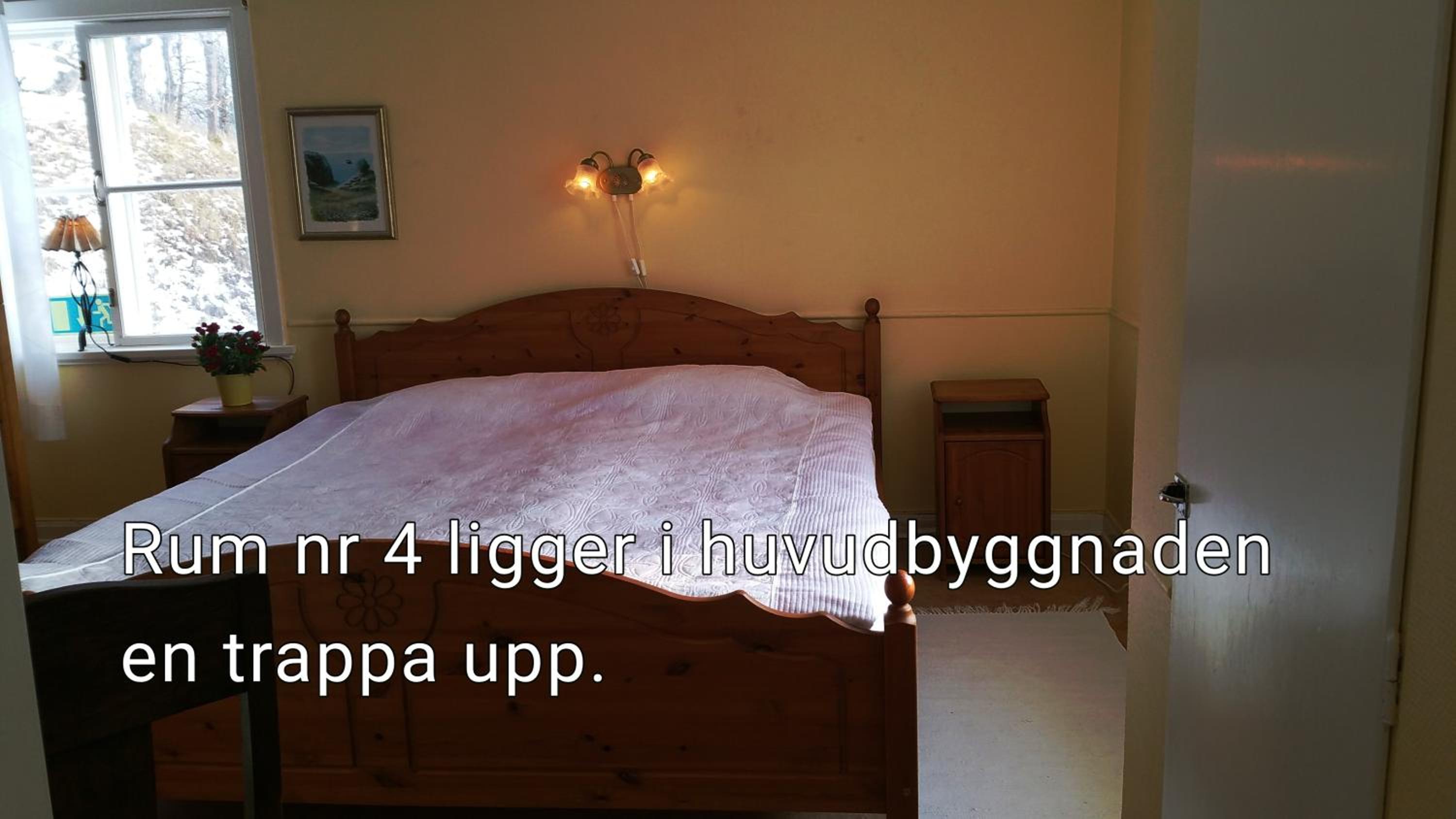 Quadruple Room with Shared Bathroom photo 2