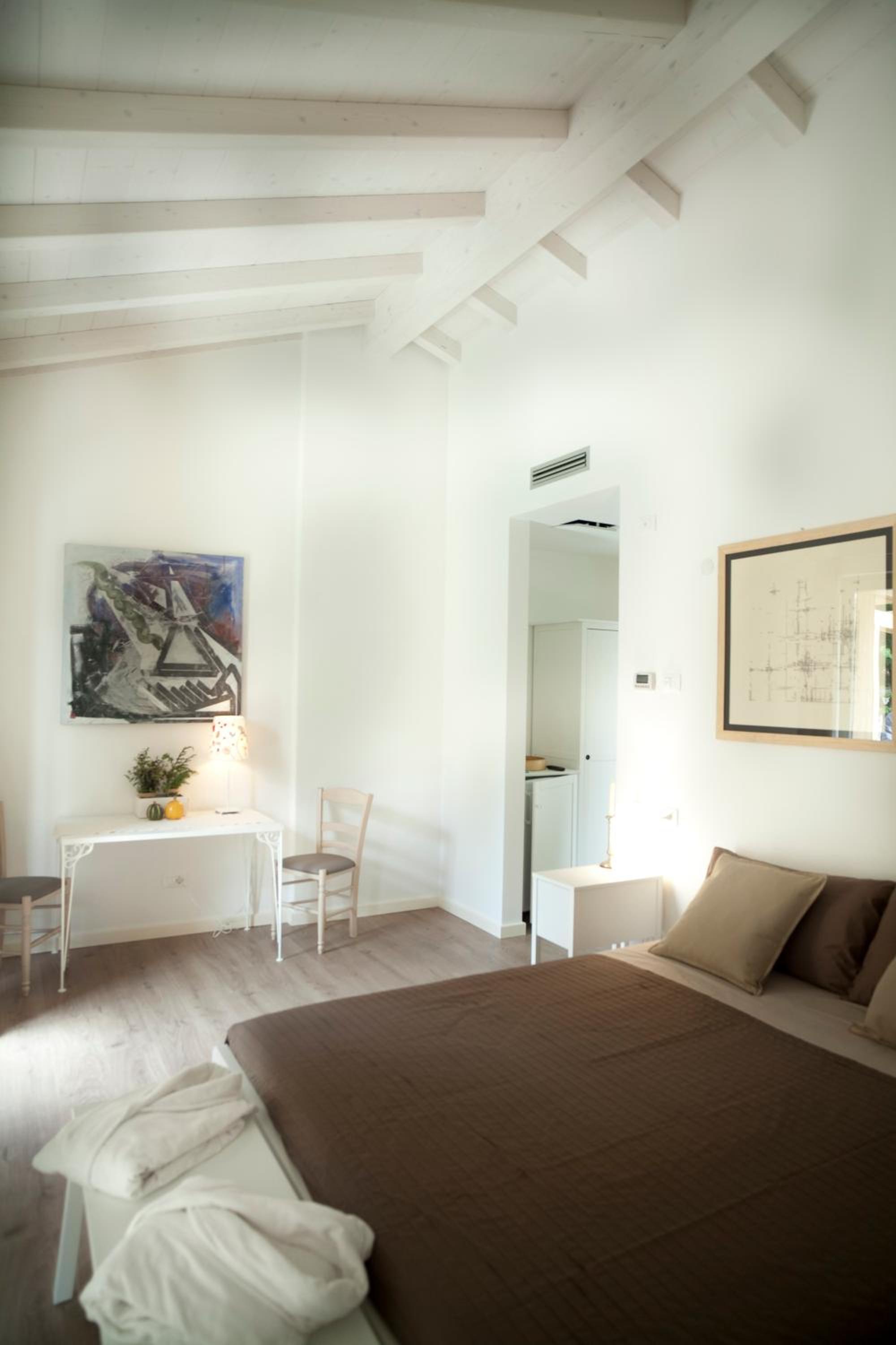 Suite with Garden View - Photo 2