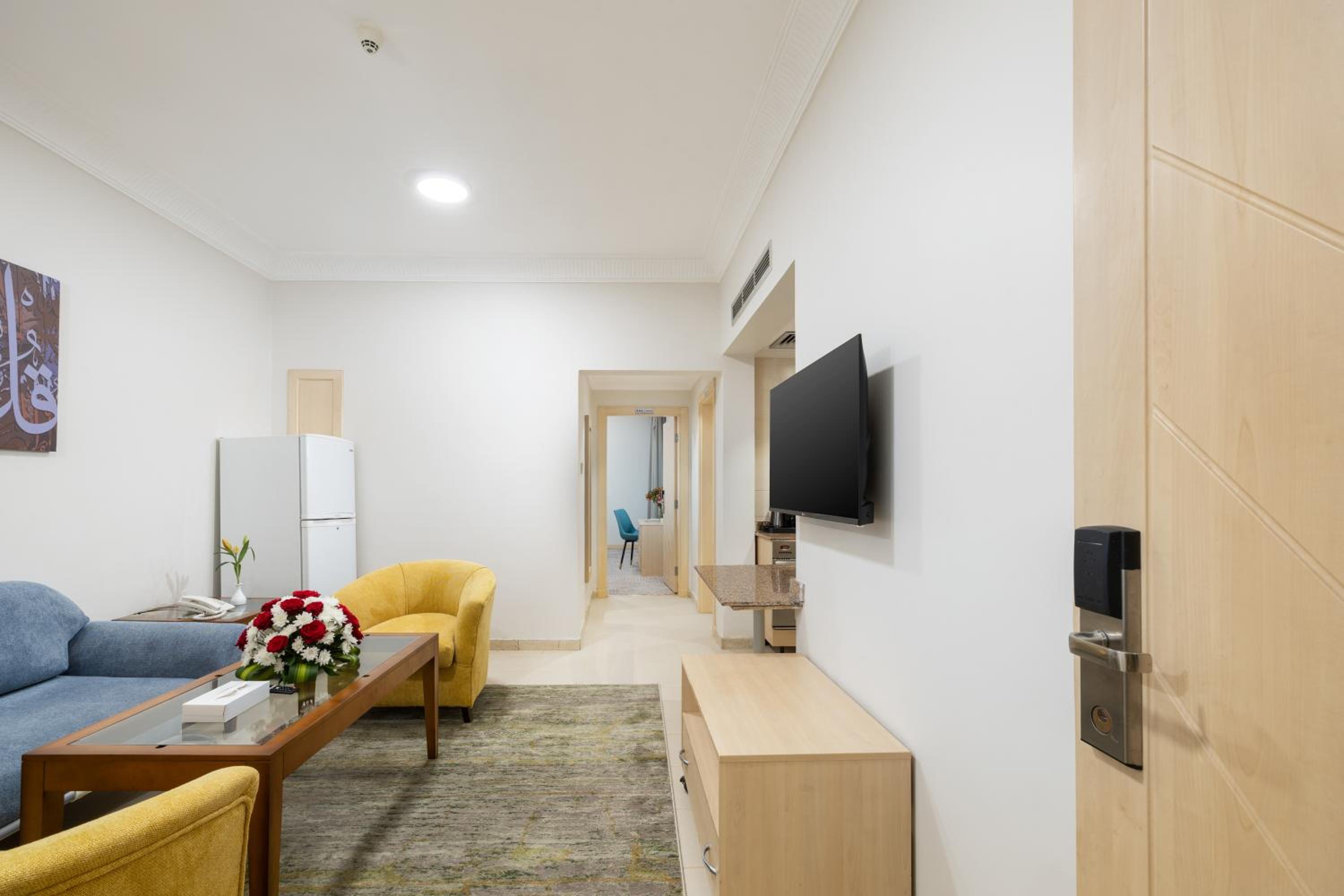 Two-Bedroom Apartment - Photo 9