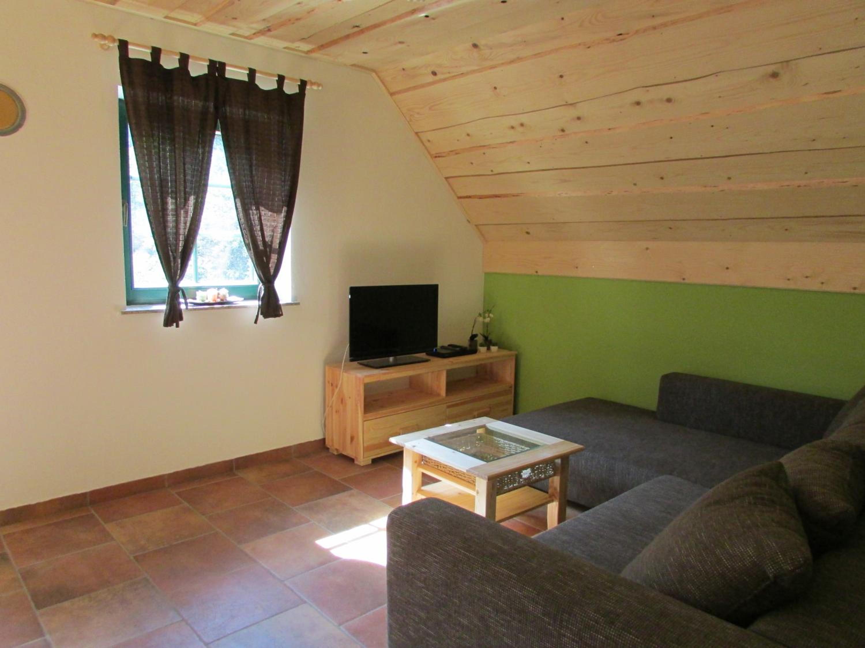 Two-Bedroom Apartment with Balcony - Photo 8