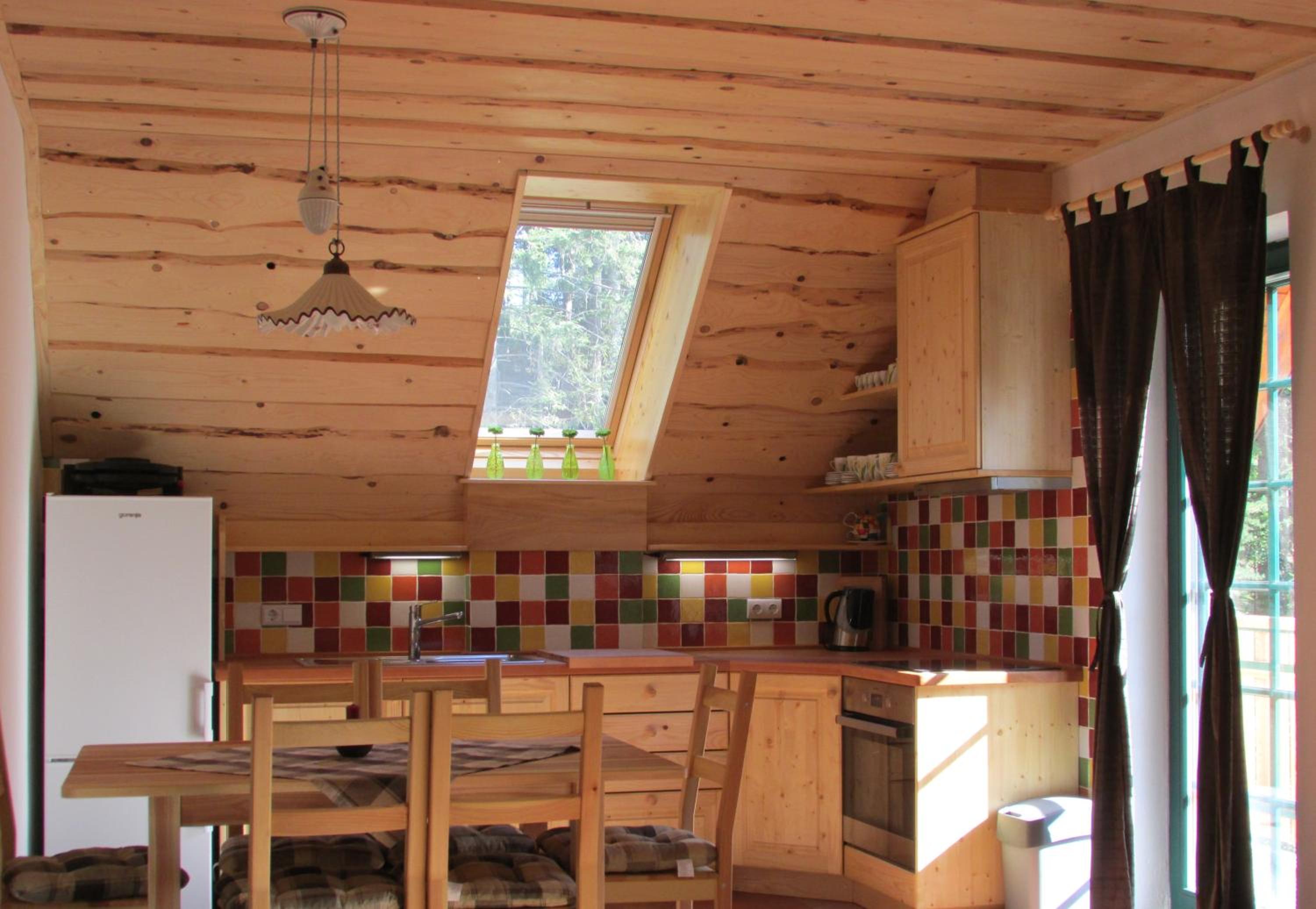 Two-Bedroom Apartment with Balcony - Photo 11
