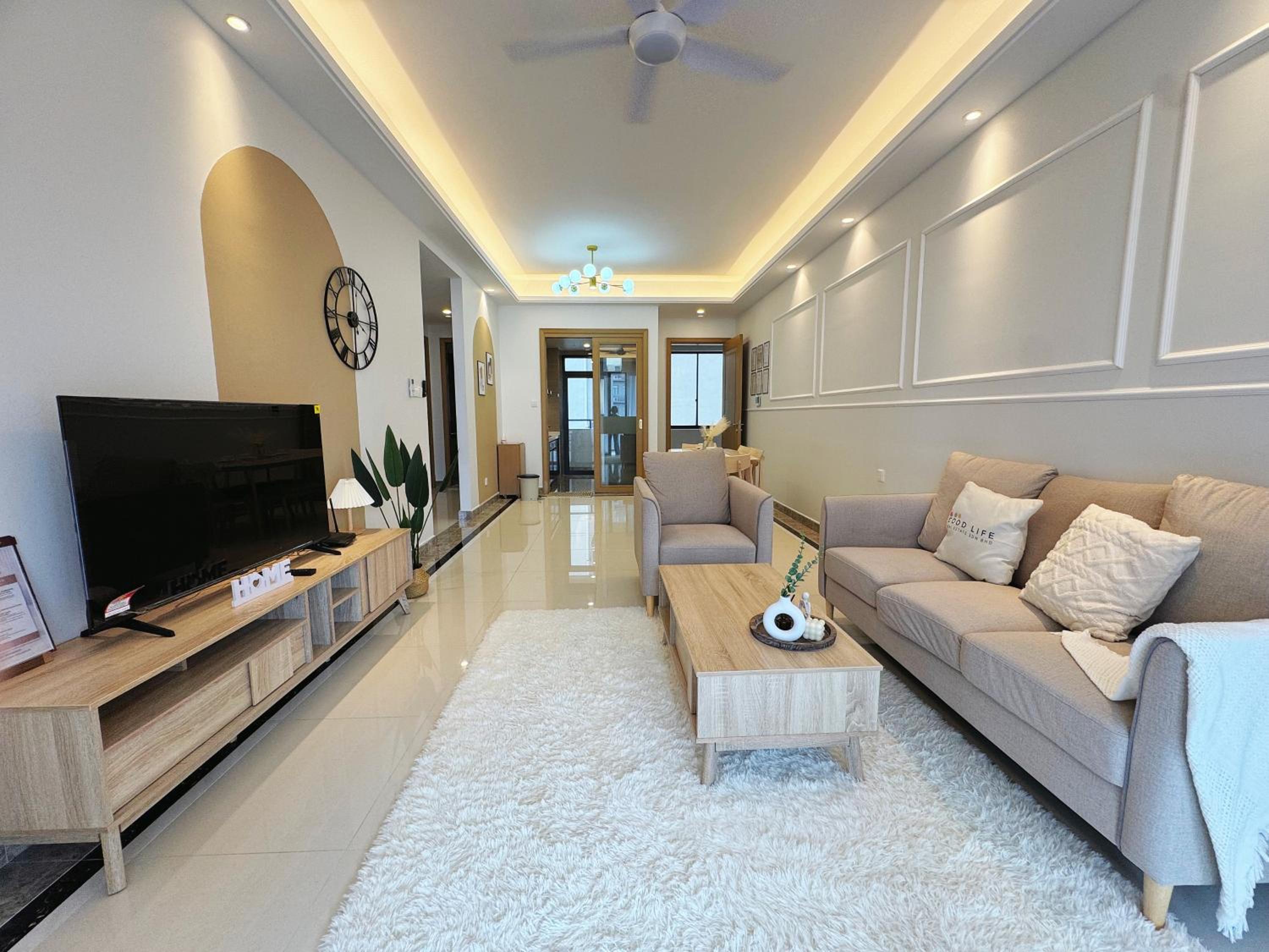 Three-Bedroom Apartment - Oceanfront photo 3