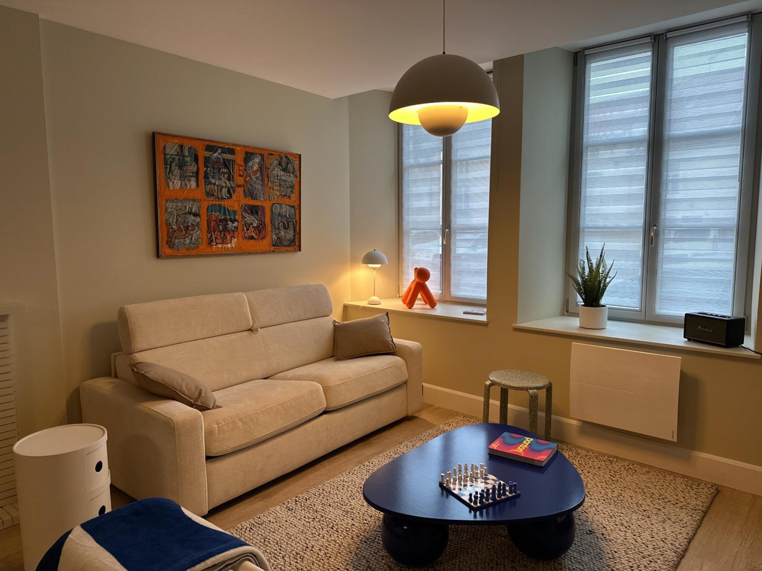 One-Bedroom Apartment