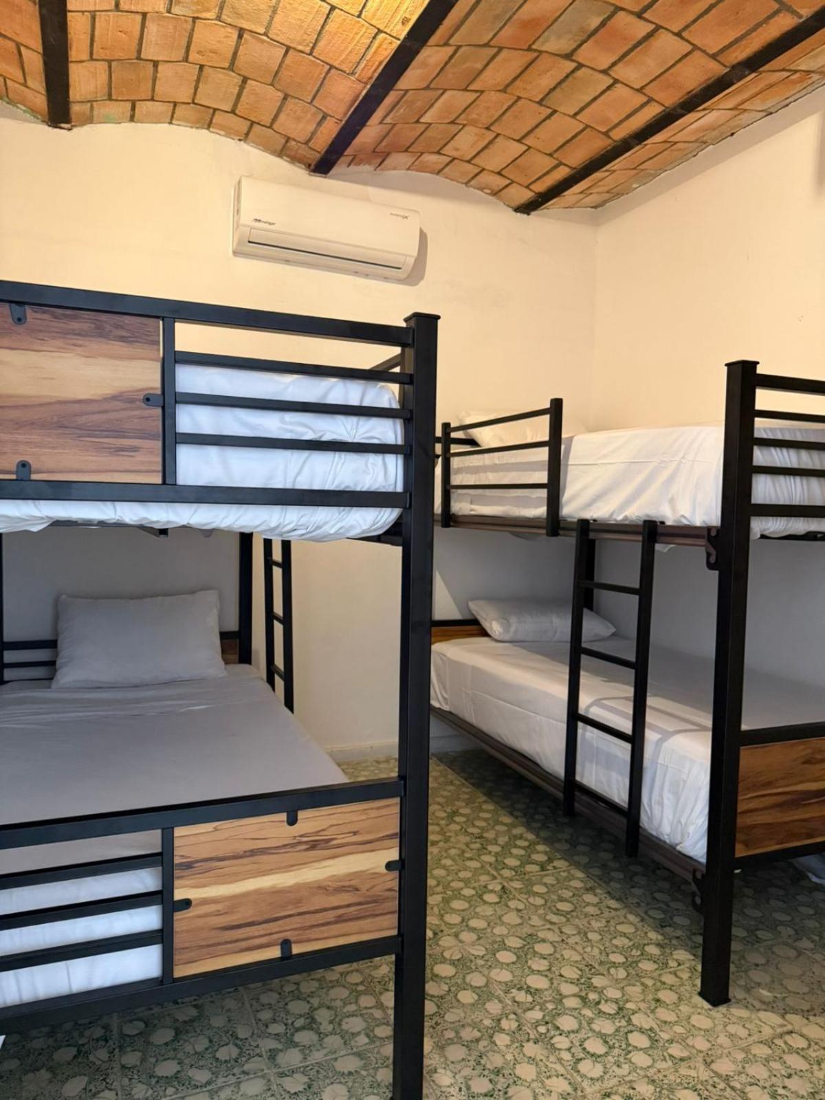 Single Bed in 4-Bed Dormitory Room photo 3
