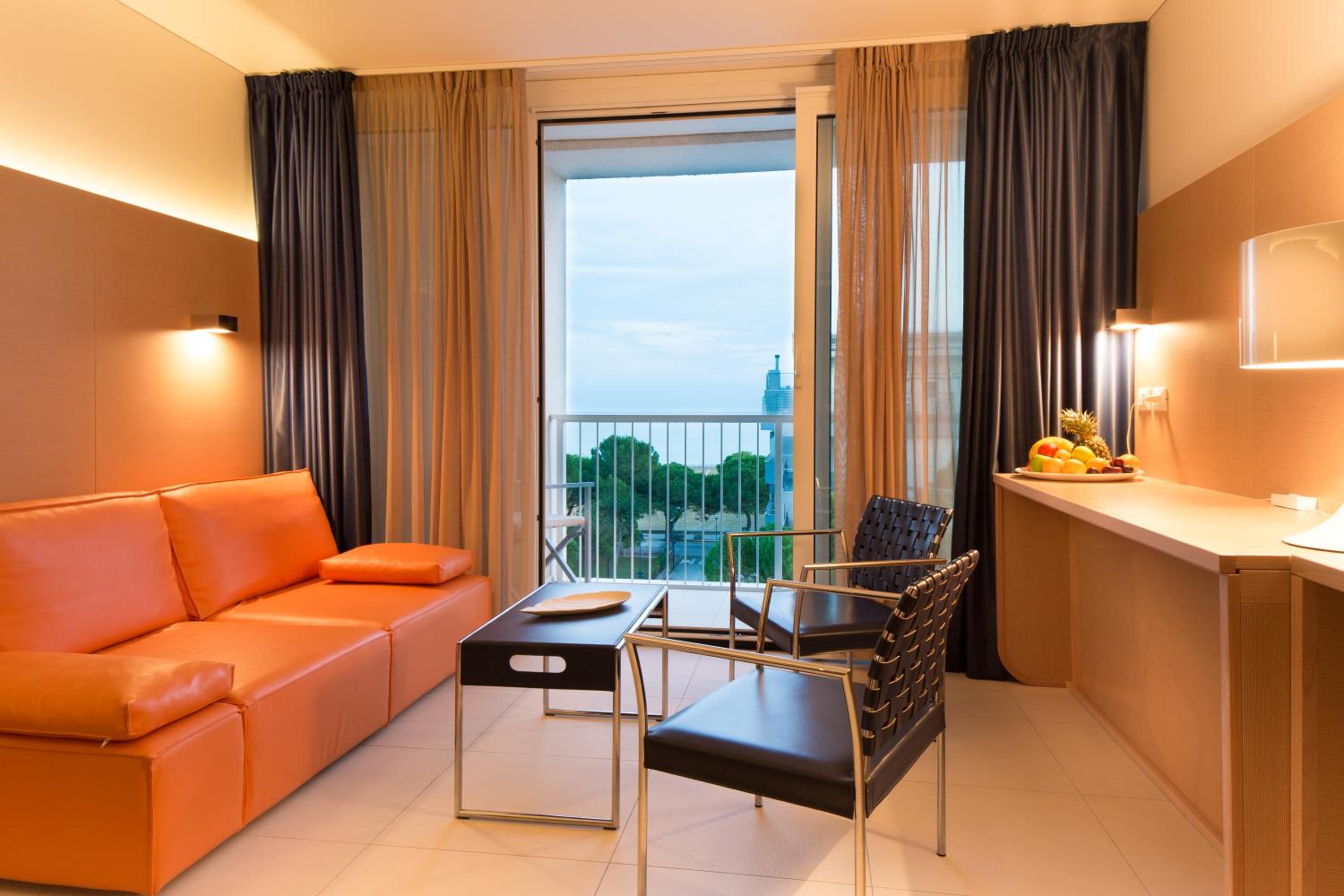 Junior Suite with Sea View and Beach Access photo 2