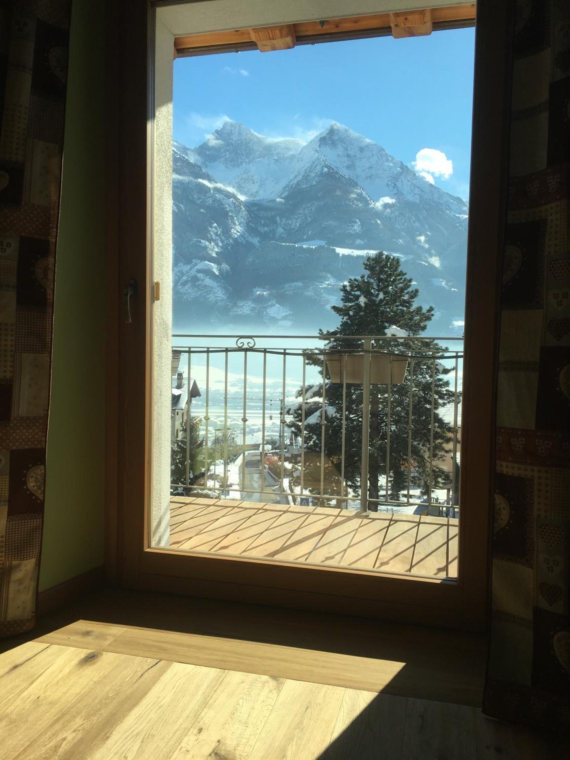 One-Bedroom Apartment with Balcony and Mountain View - Second Floor photo 3
