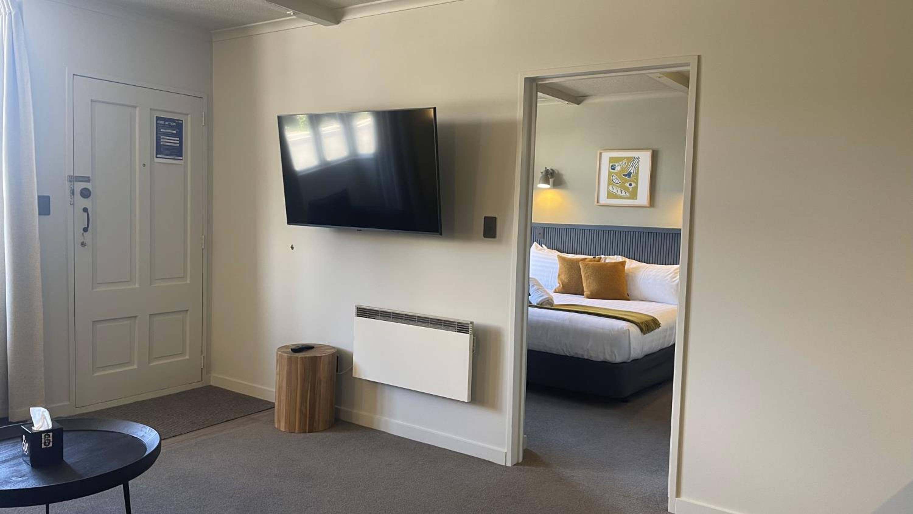 Apartment - Disability Access - Photo 8
