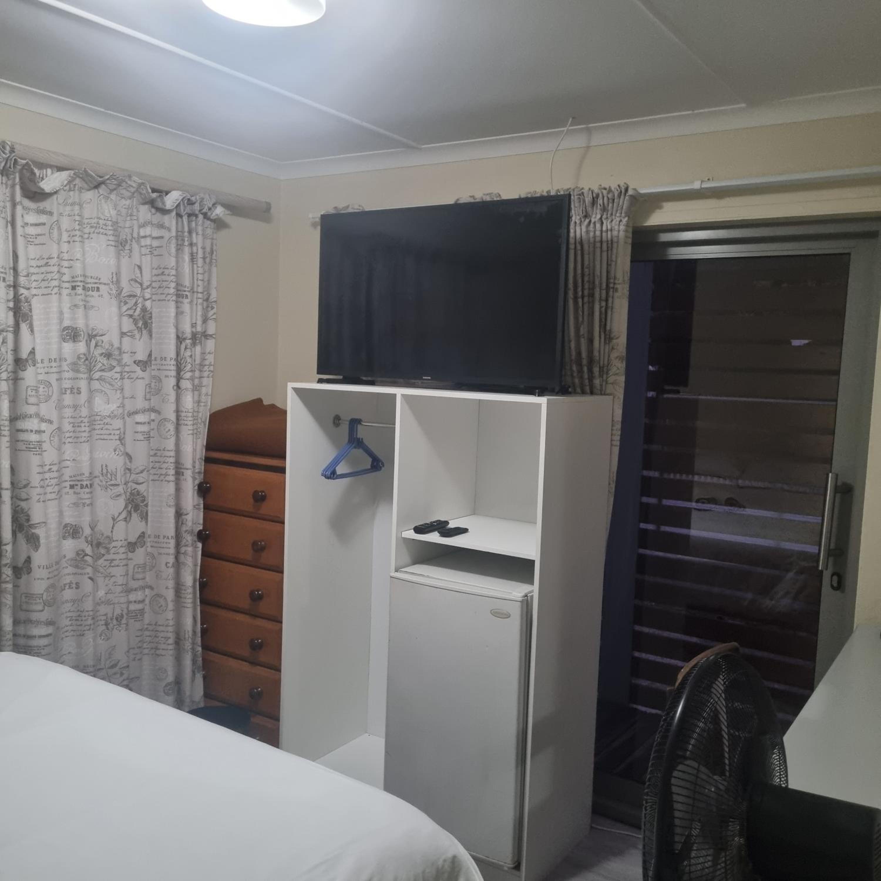 Budget Double Room photo 1