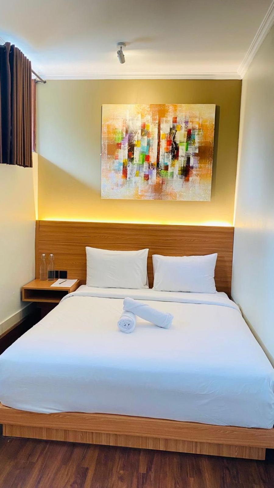 Double Room with Shared Bathroom photo 2