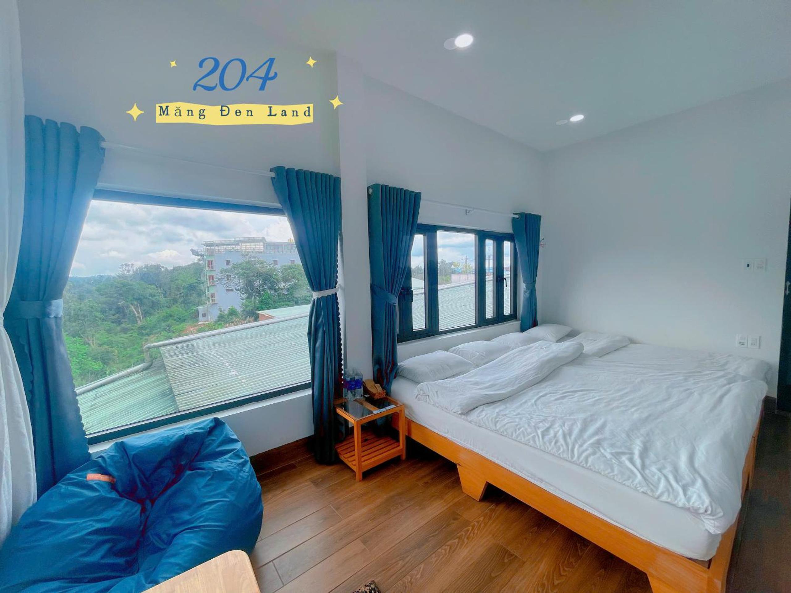 Quadruple Room with Mountain View - Photo 5