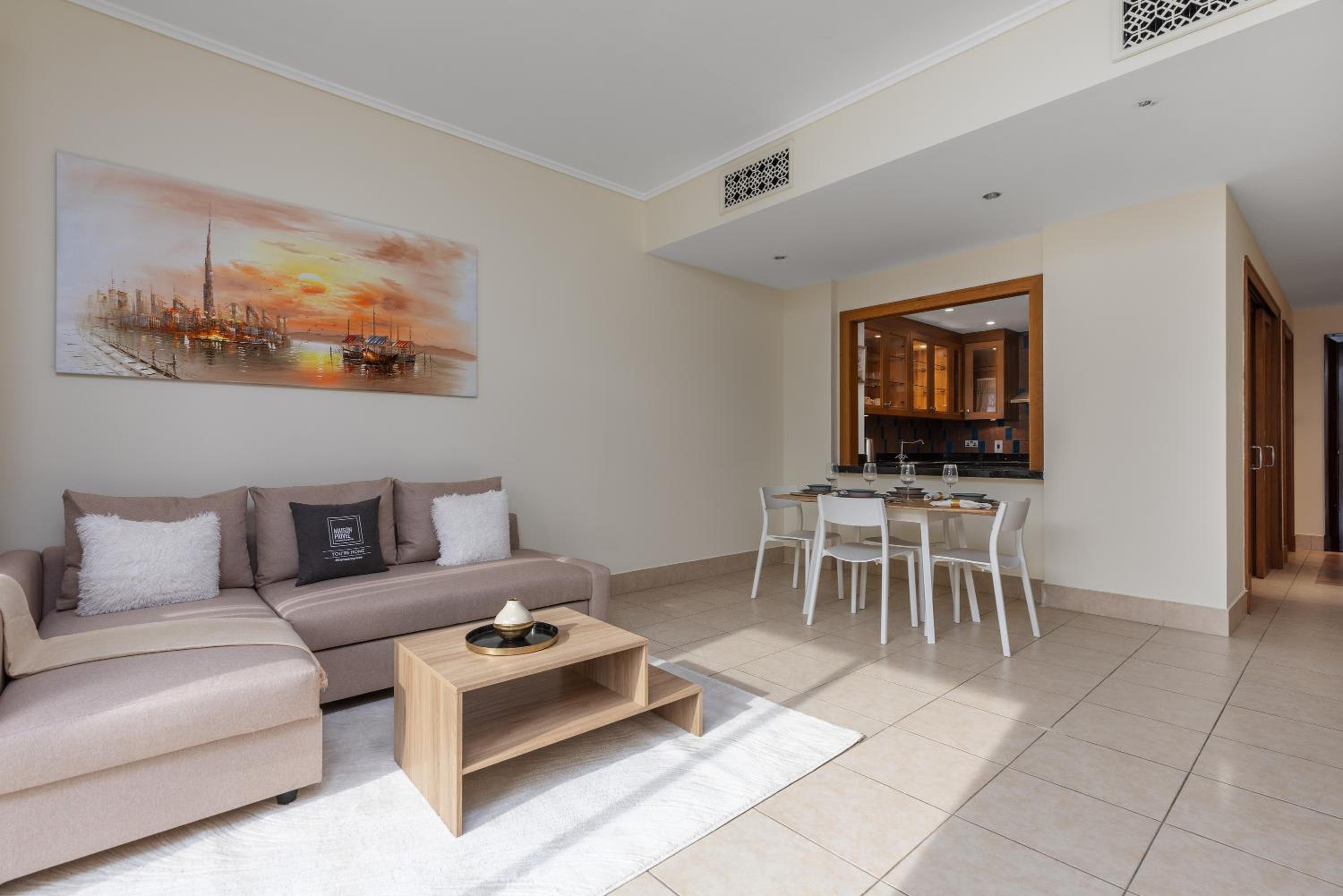 One-Bedroom Apartment with Balcony photo 3